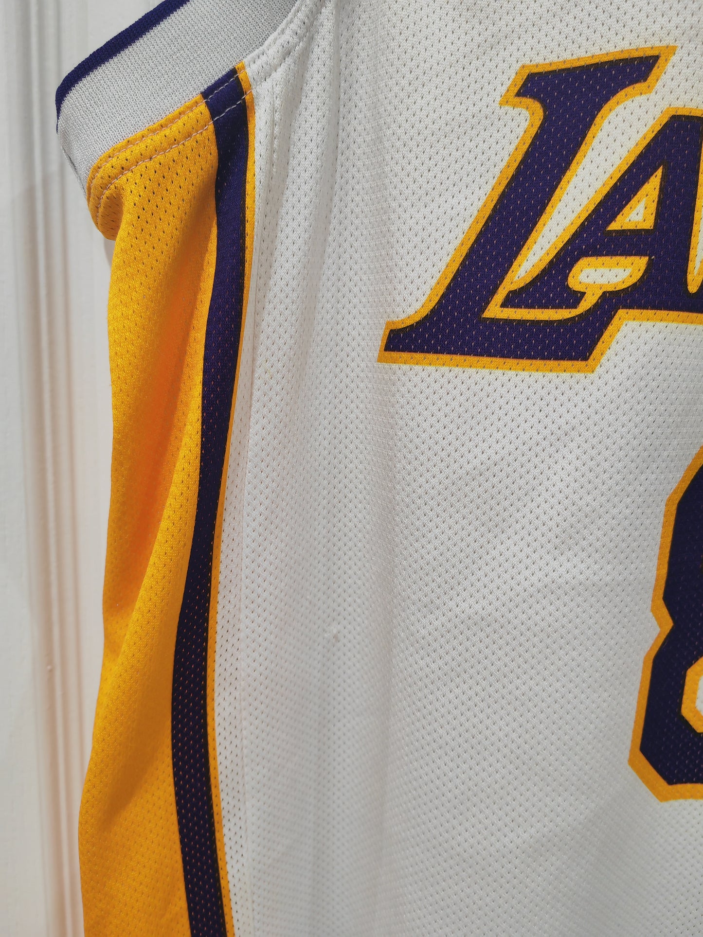 Champion Los Angeles Lakers NBA Jersey, #8 Bryant, White, Size Medium