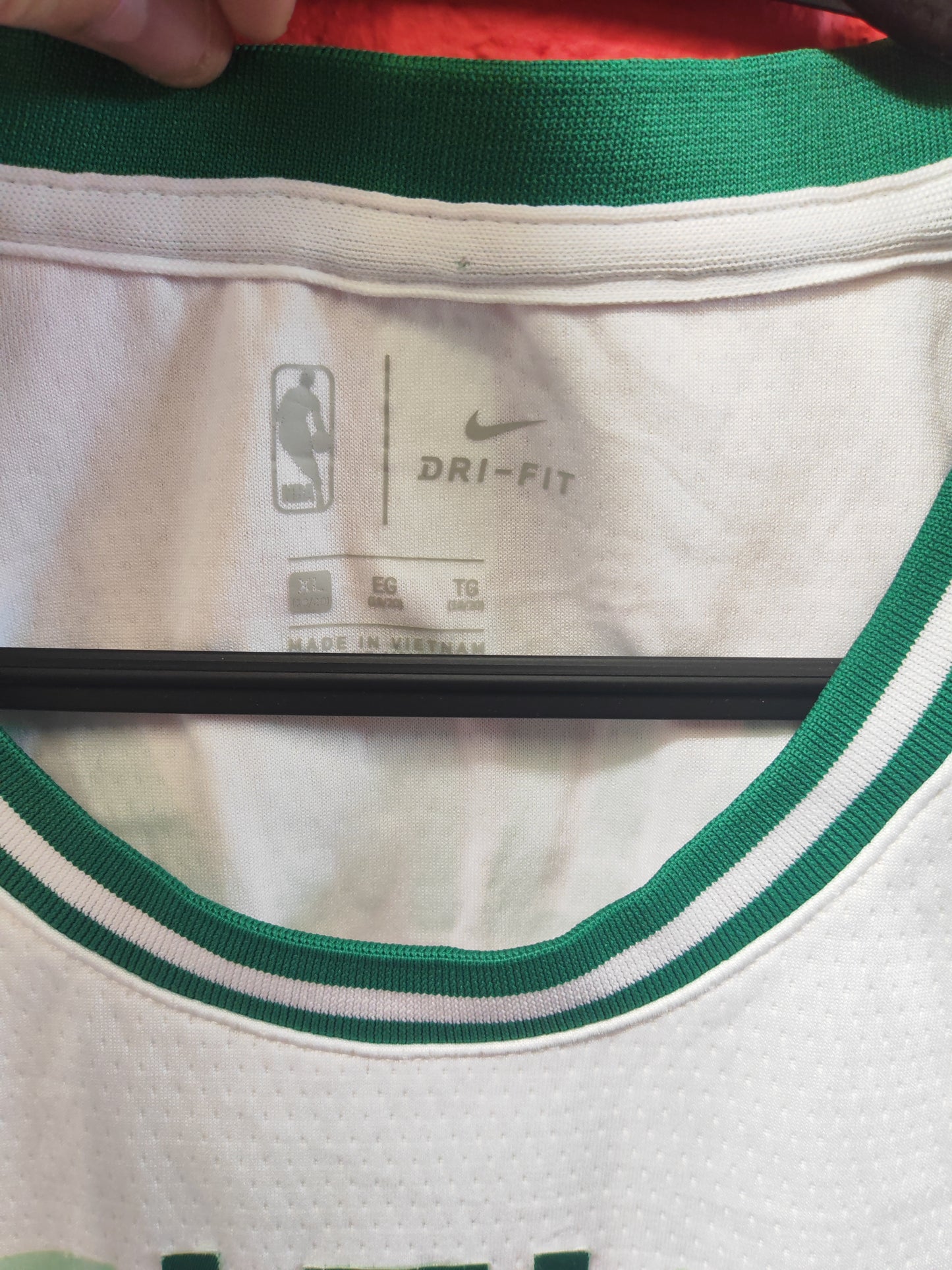 Youth Nike Boston Celtics NBA Jersey, #4 Thomas, White, Size YXL