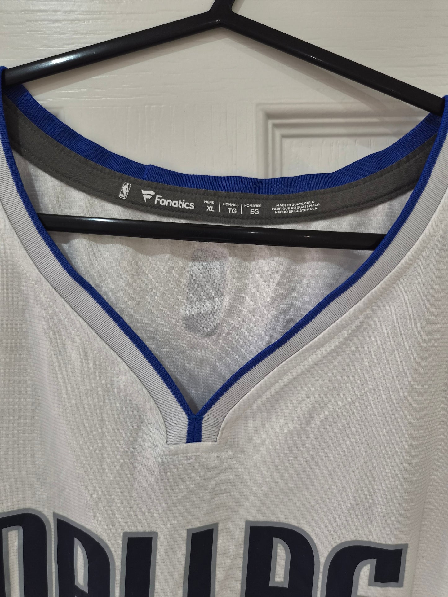 Fanatics Dallas Mavericks NBA Jersey, #77 Doncic, White, Size XL