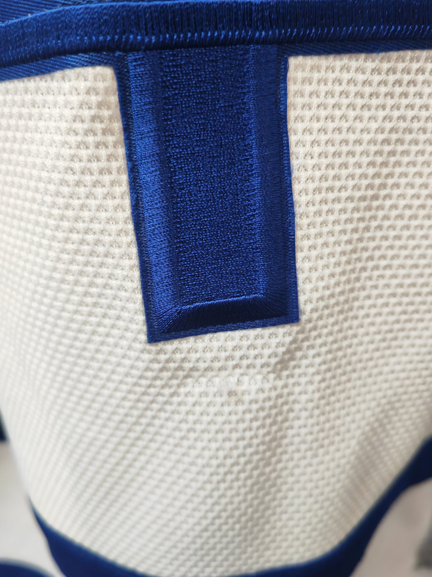 Reebok Toronto Maple Leafs NHL Jersey, White, Size Large