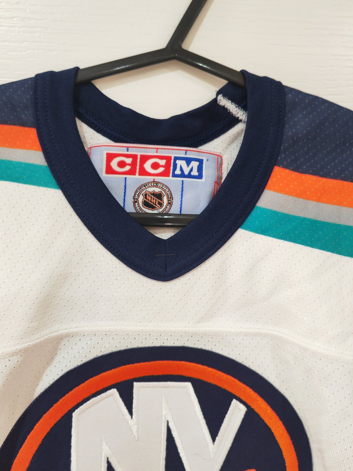 Youth CCM New York Islanders NHL Hockey Jersey, White, Size YS/M