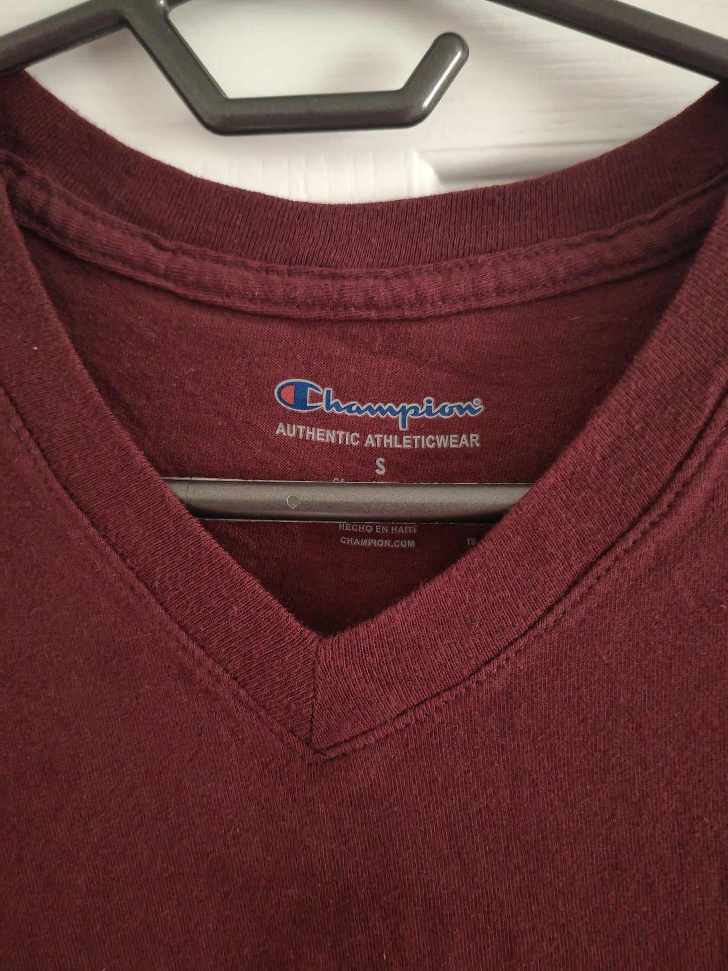 Champion Small Logo V Neck T Shirt, Burgundy, Size Small