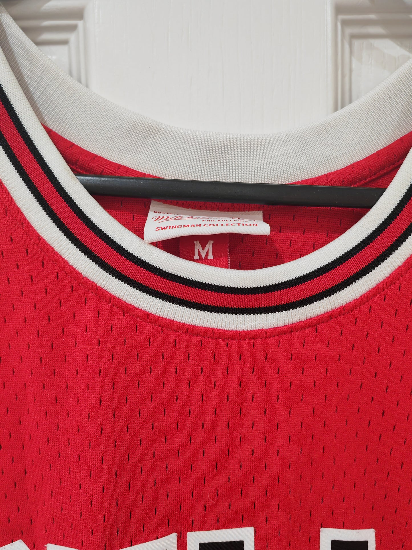 Mitchell & Ness Chicago Bulls 1997/98 NBA Jersey, #91 Rodman, Red, Size Medium