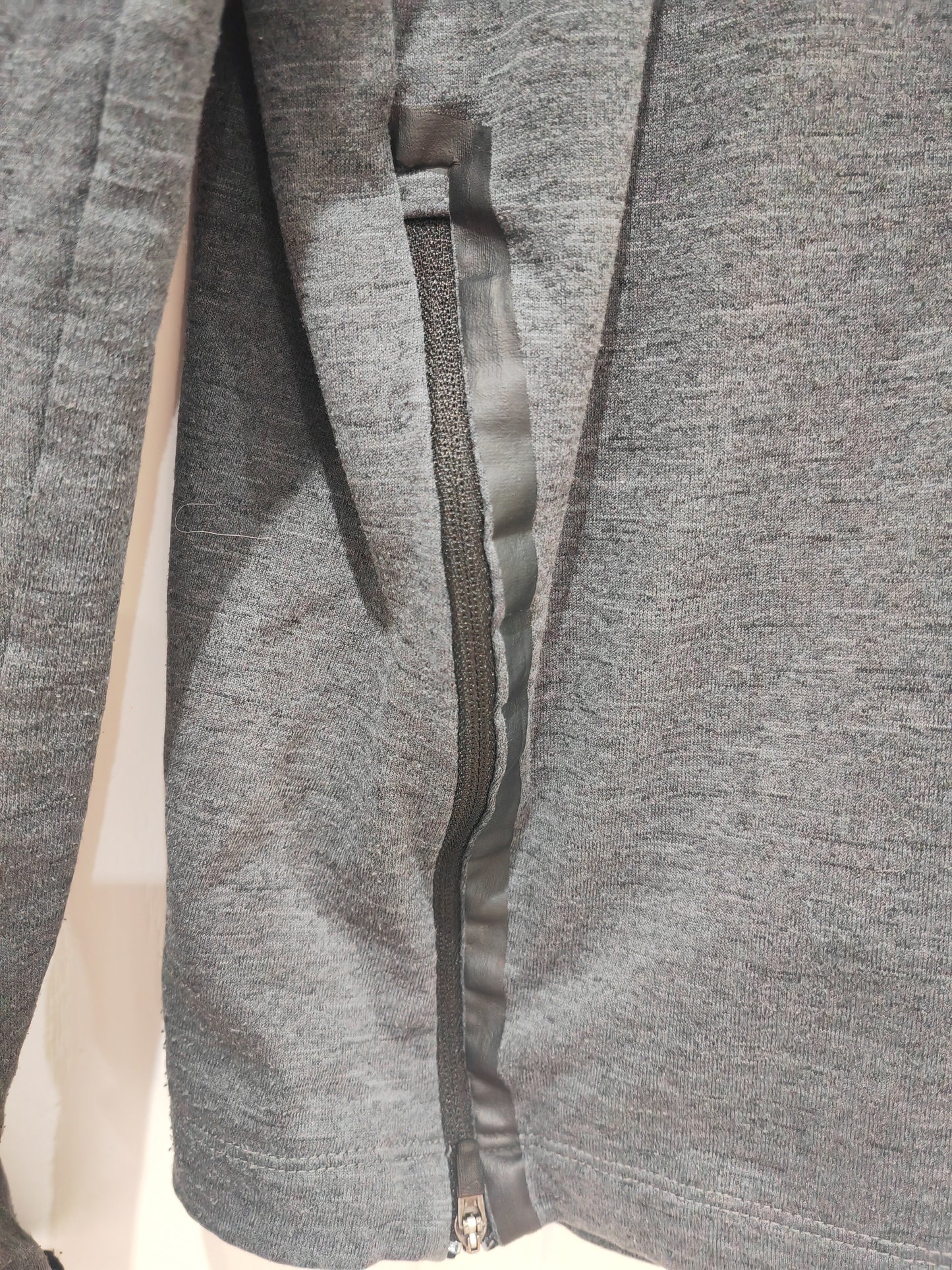 Nike Running Long Sleeve 1/4 Zip Sweatshirt, Grey, Size Medium
