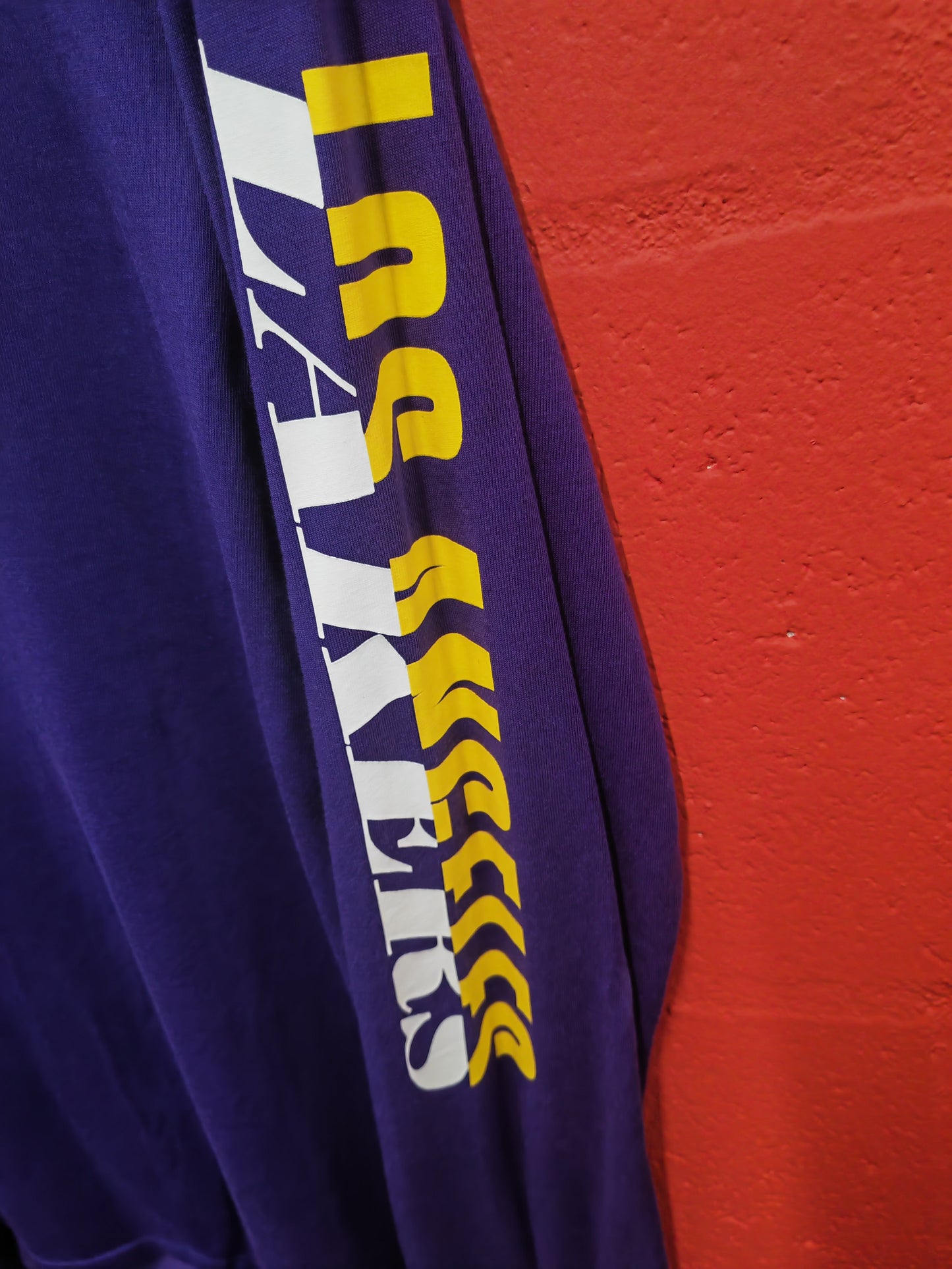 Nike Dri Fit Los Angeles Lakers NBA Long Sleeve T Shirt, Purple, Size Medium
