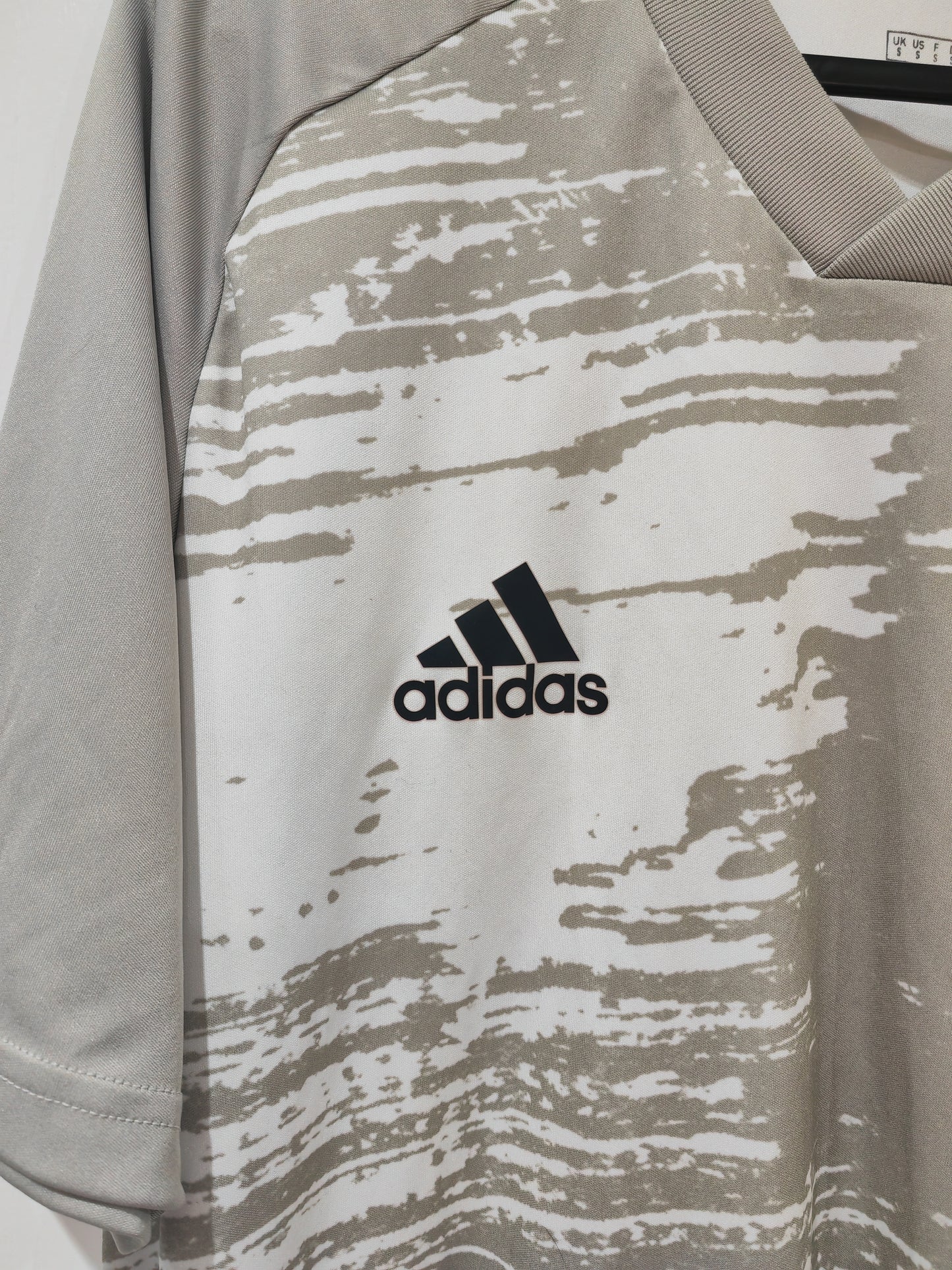 Adidas Leicester City FC Short Sleeve Training Shirt, Grey/White, Size Small