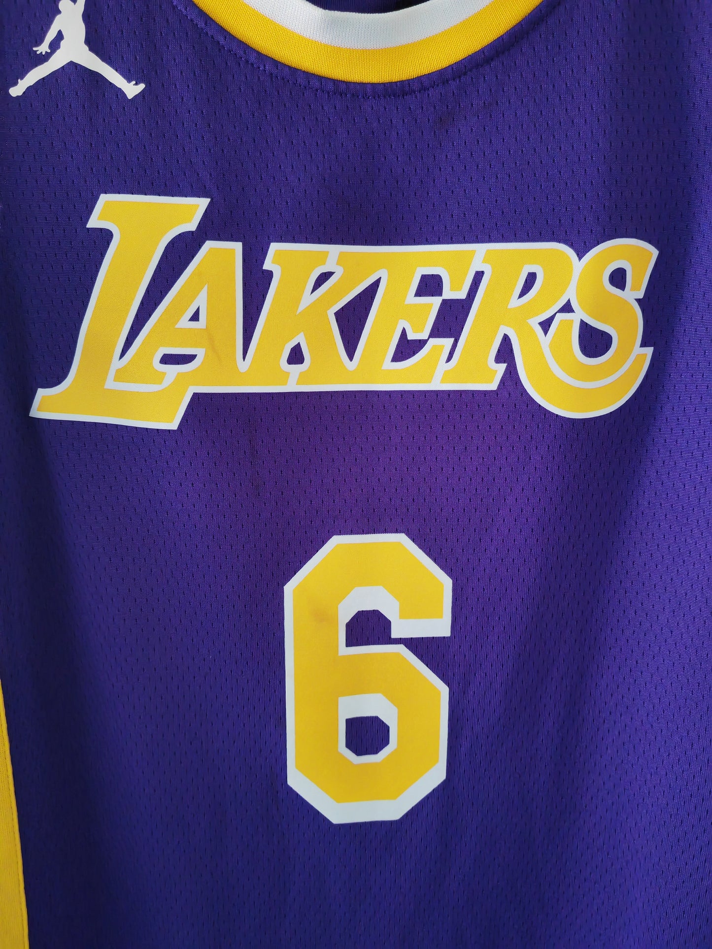 Jordan Los Angeles Lakers NBA Jersey, #6 James, Purple, Size Small