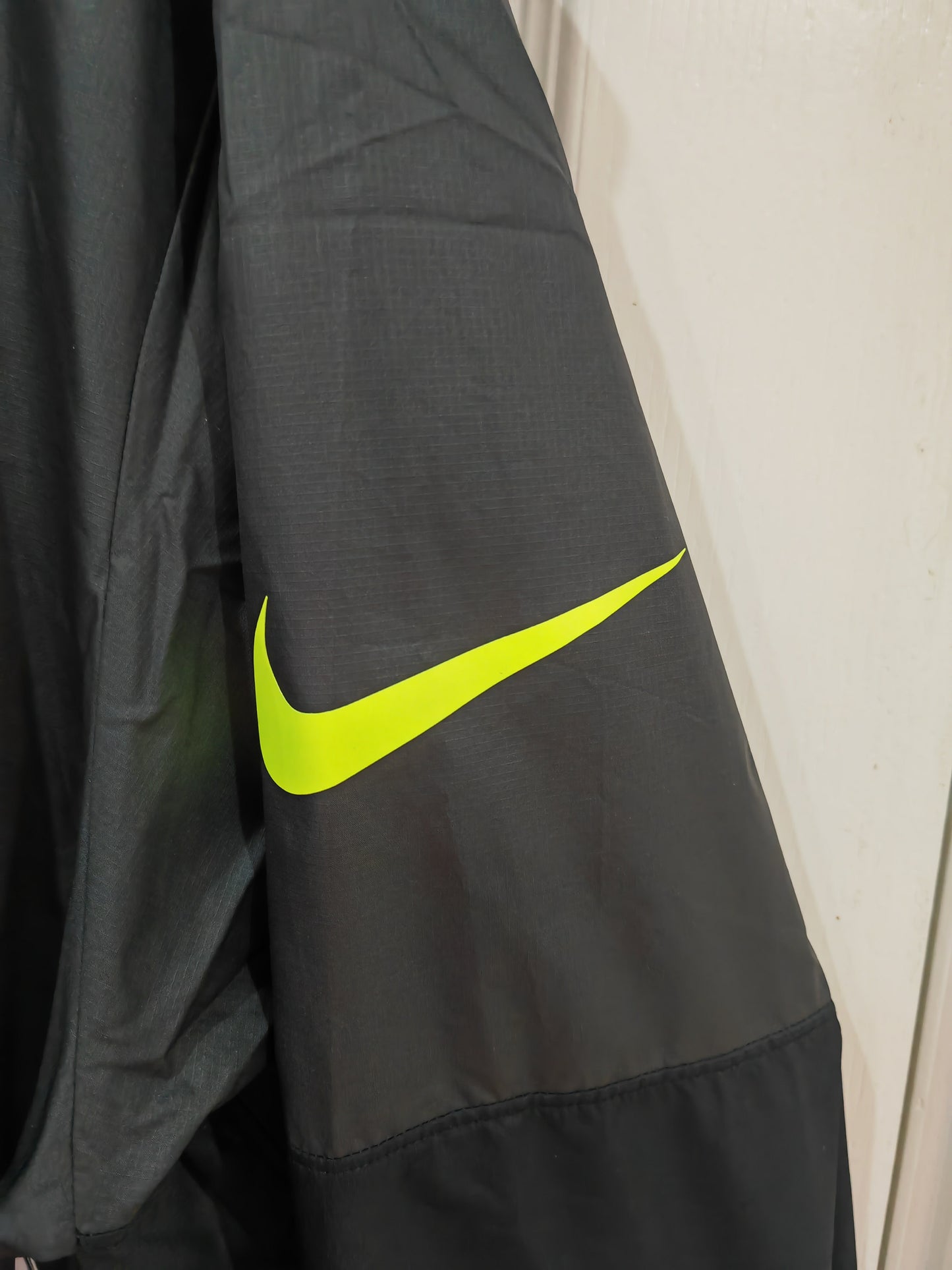 Nike Tampa Bay Buccaneers NFL Volt Half Zip Jacket, Black, Size Large