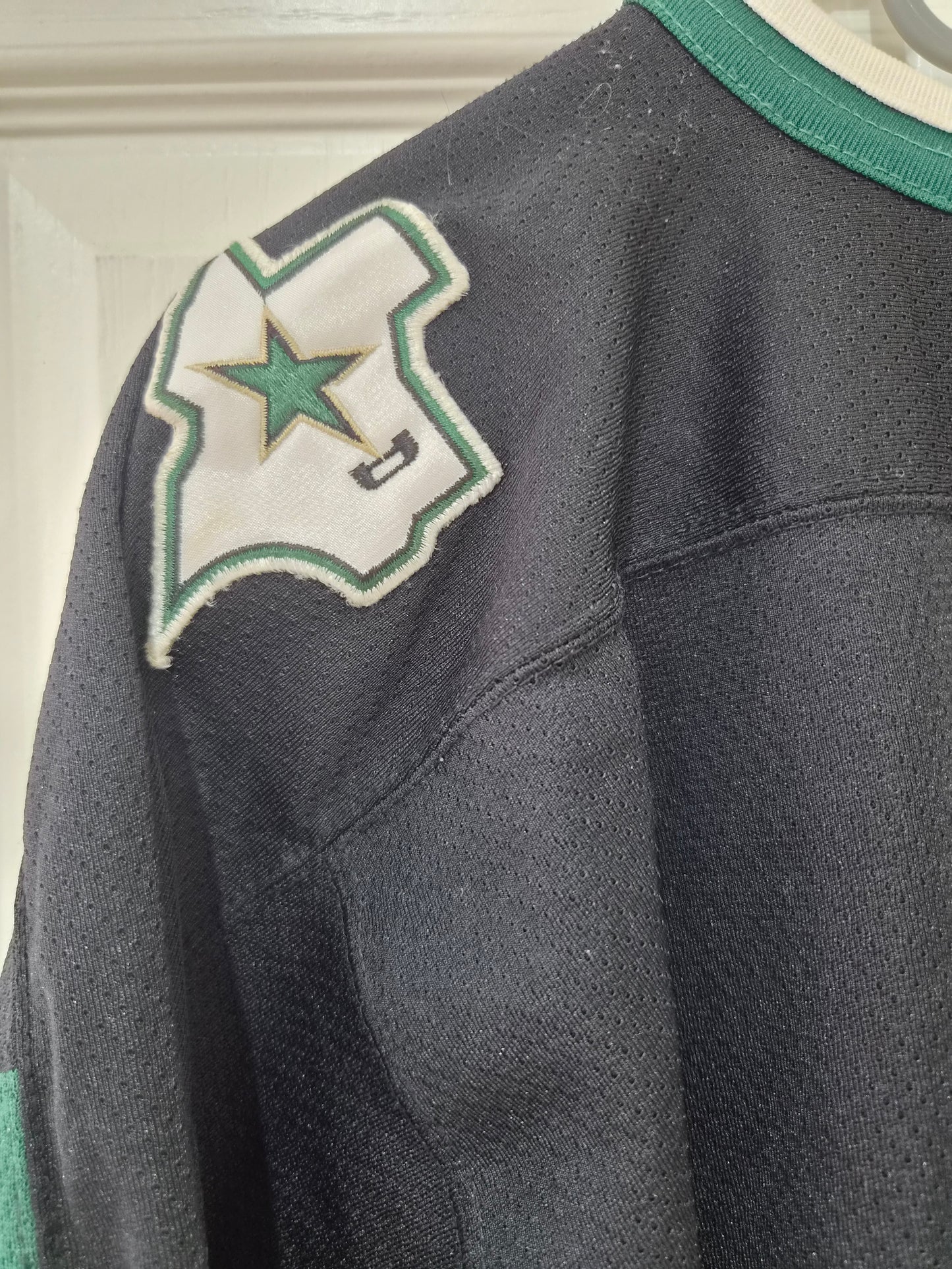 Youth Starter Dallas Stars NHL Jersey, Black, Size YL/XL
