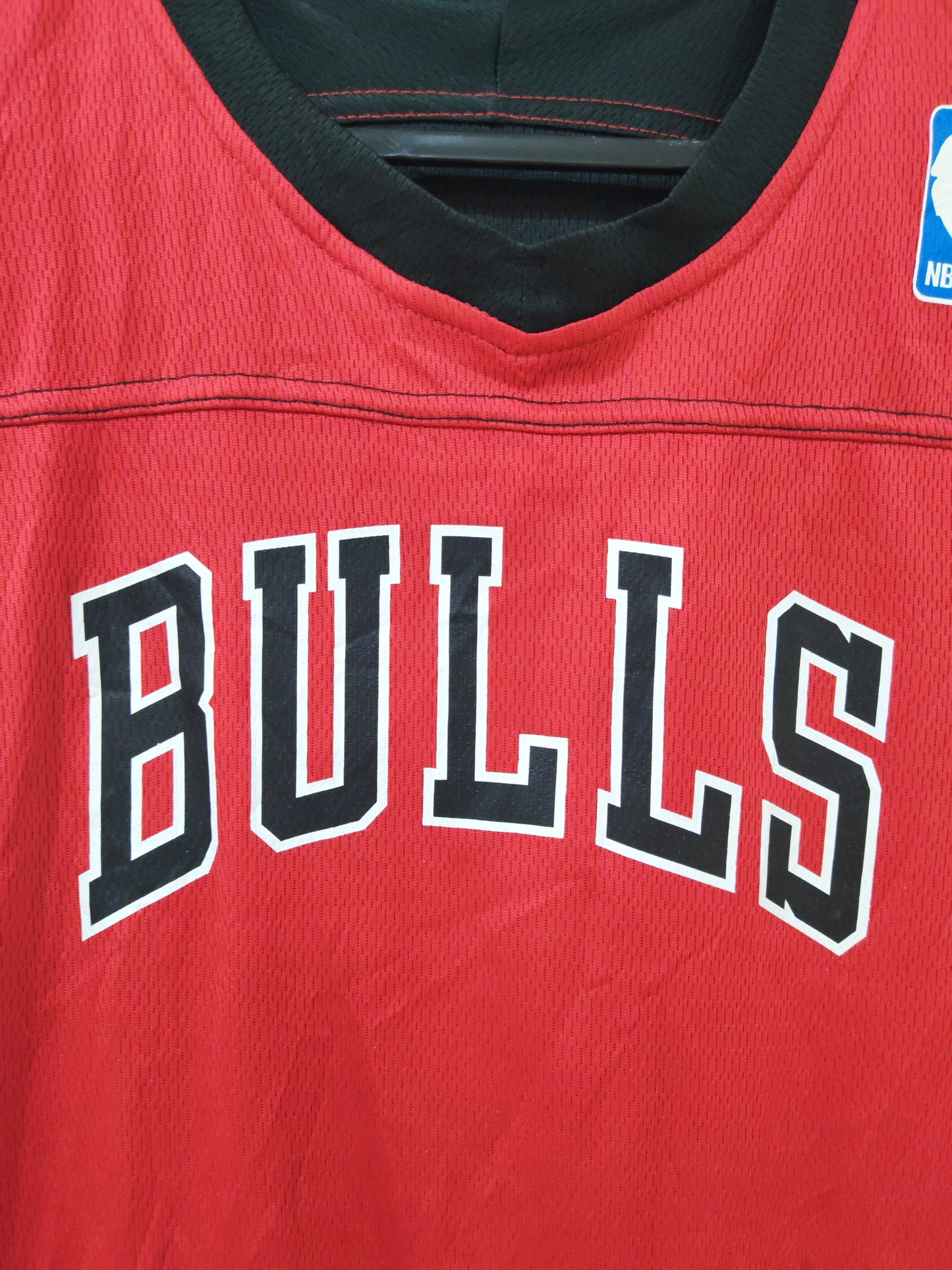 Alleson Athletic Chicago Bulls NBA Reversible Training Jersey, Black/Red, Size Small