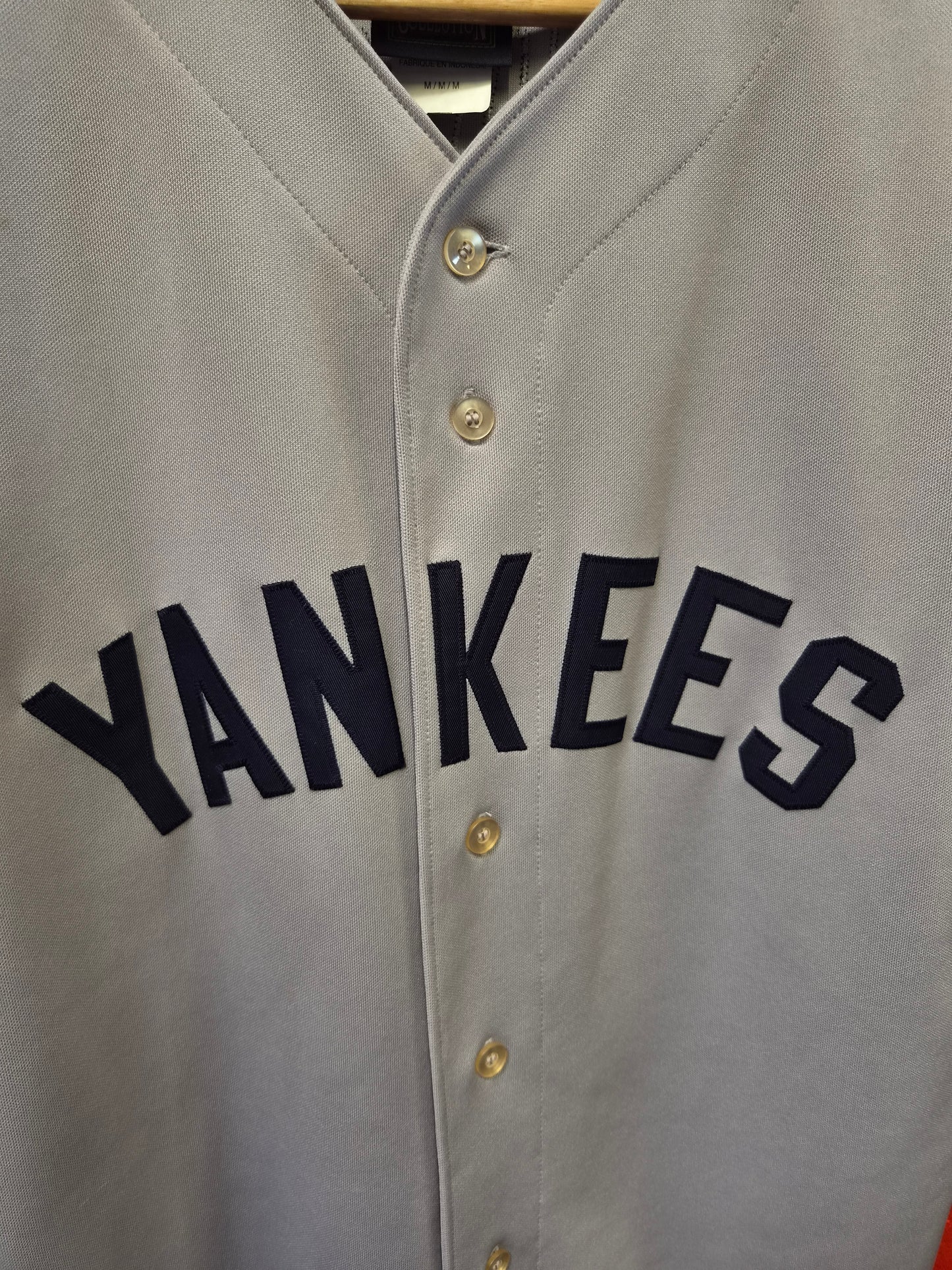 Majestic Cooperstown New York Yankees MLB Jersey. #5 Dimaggio, Grey, Size Medium