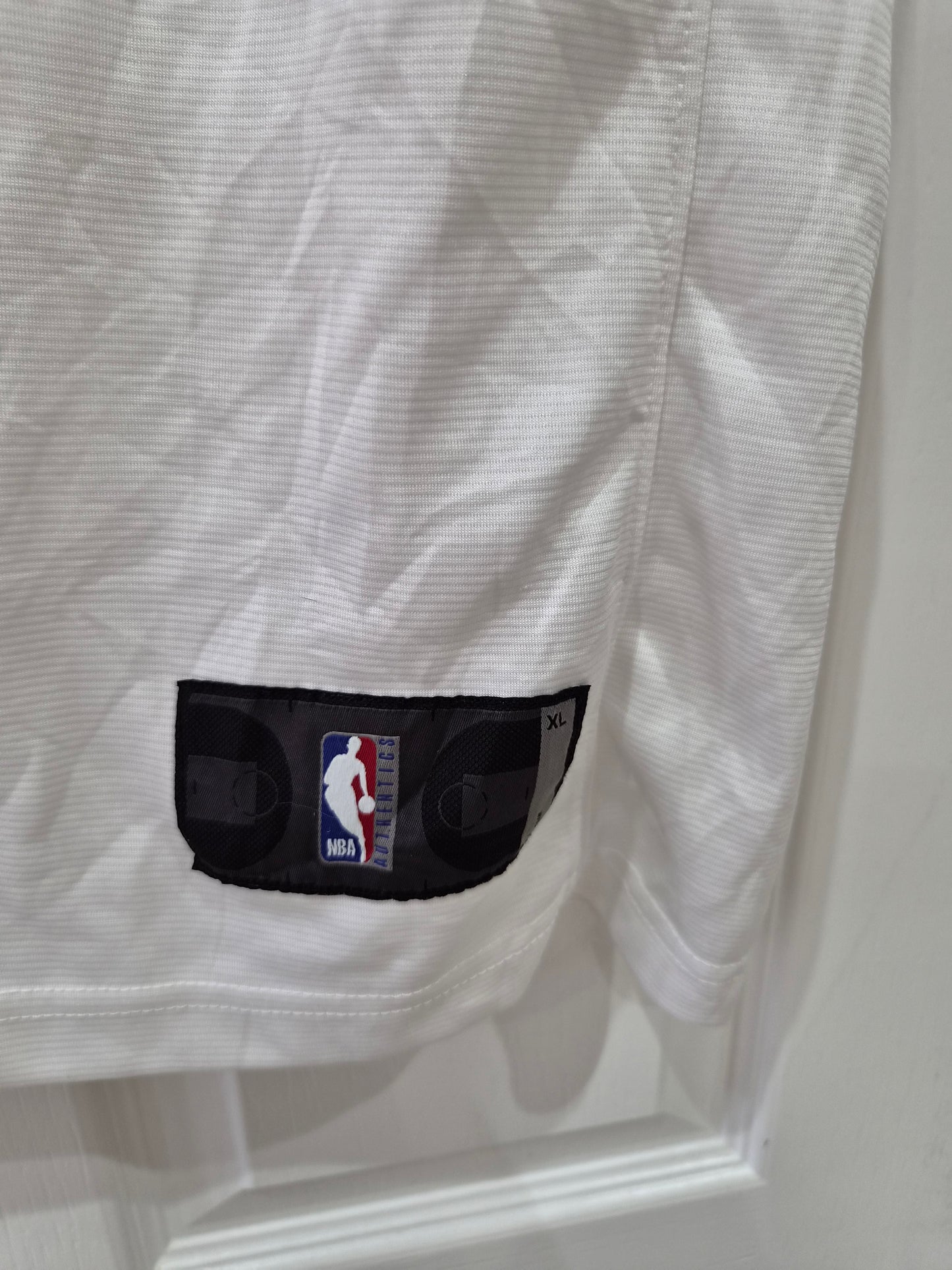 Fanatics Dallas Mavericks NBA Jersey, #77 Doncic, White, Size XL