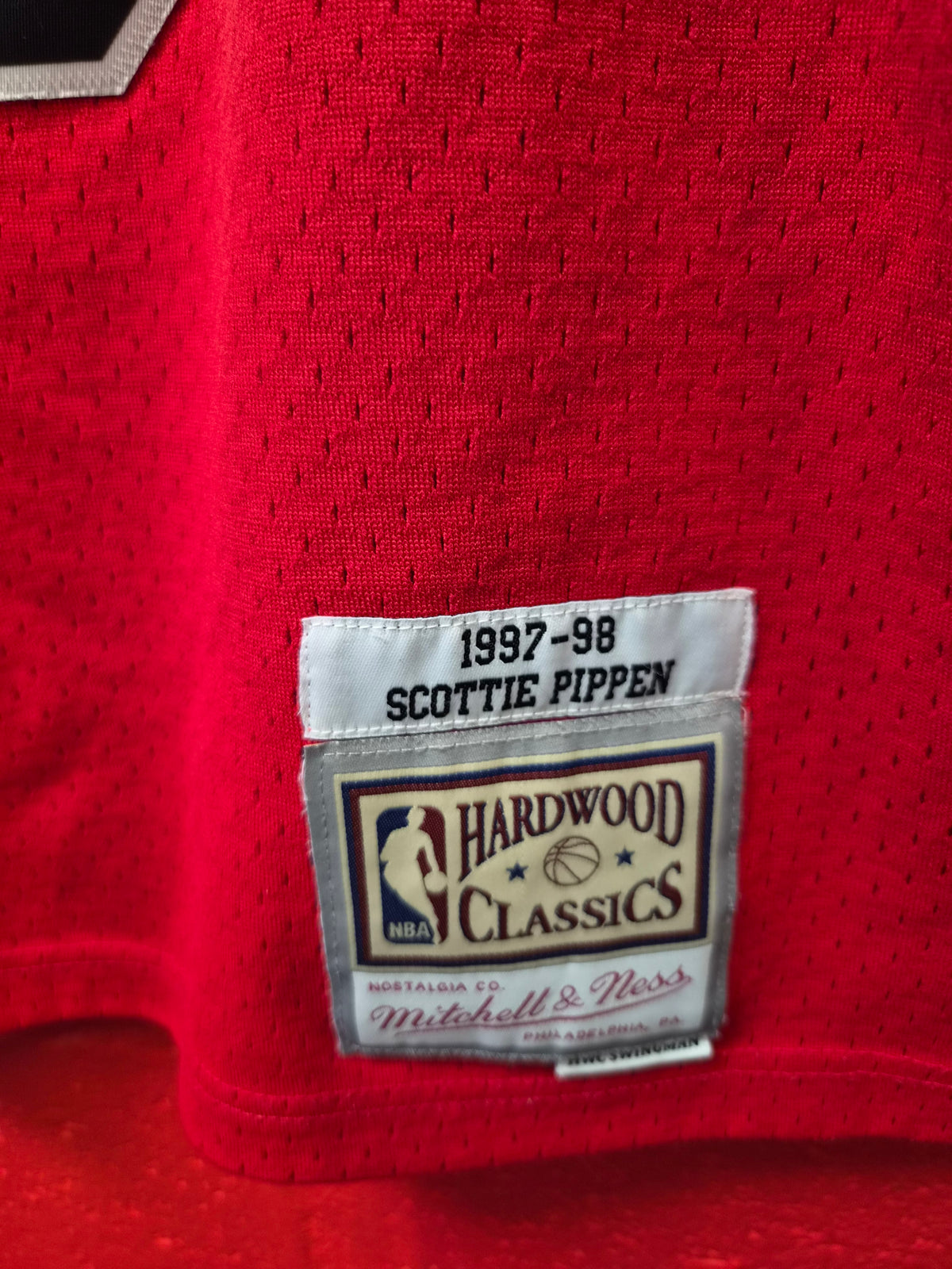 Mitchell & Ness Chicago Bulls 1997/98 NBA Jersey, #33 Pippen, Red, Size Medium