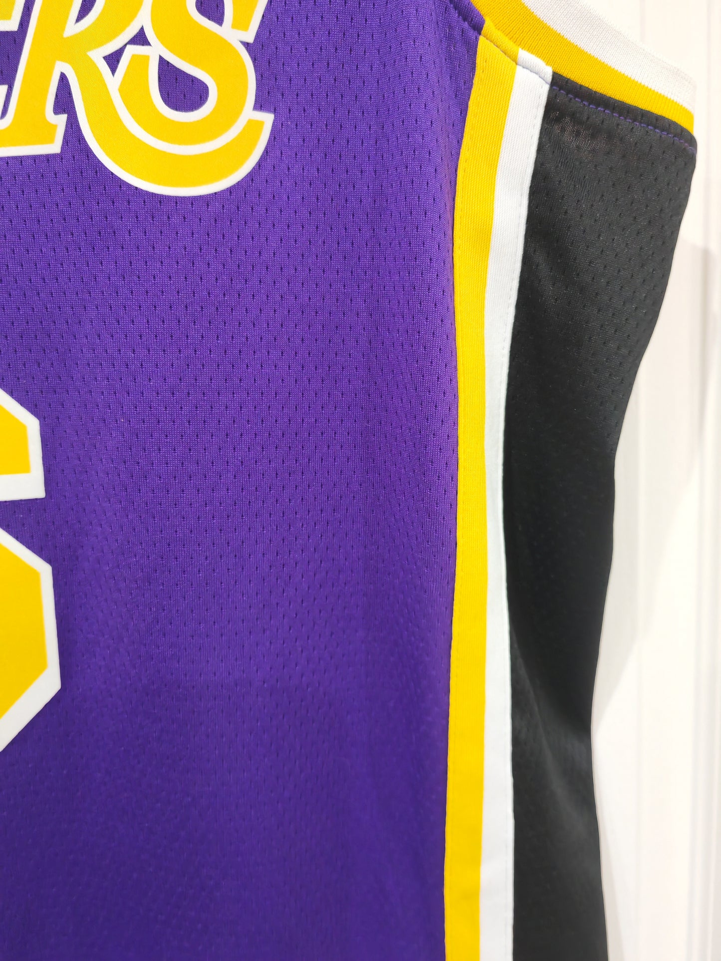 Jordan Los Angeles Lakers NBA Swingman Jersey, #6 James, Purple, Size Small