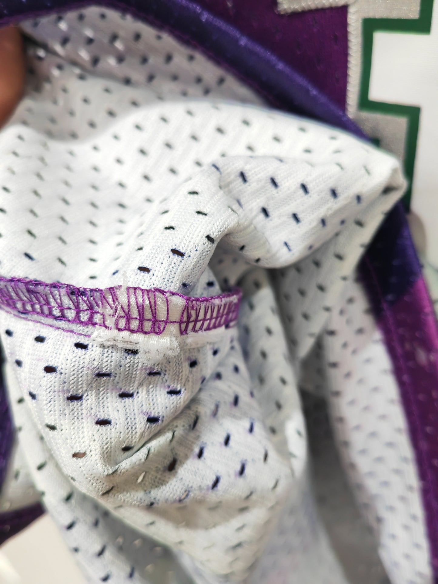 Mitchell & Ness Milwaukee Bucks Hyper Hoops NBA Jersey, #34 Allen, Purple, Medium