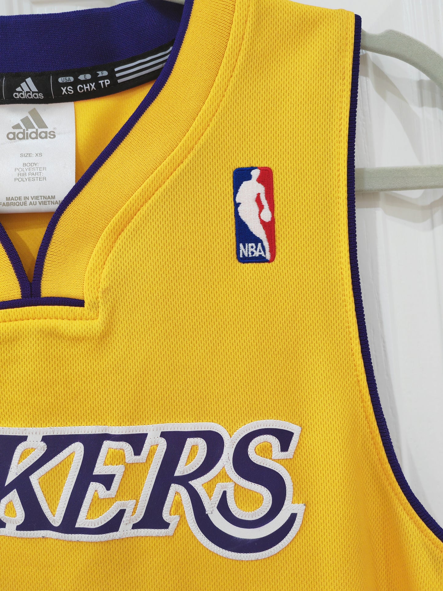 Adidas Los Angeles Lakers NBA Jersey, #12 Howard, Yellow, Size XS +2 Length