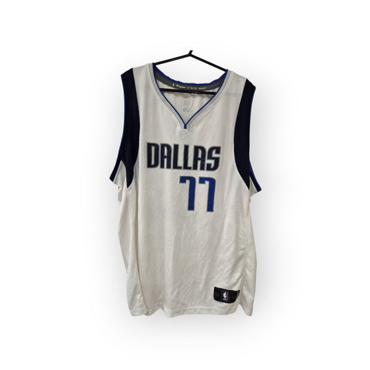 Fanatics Dallas Mavericks NBA Jersey, #77 Doncic, White, Size XL