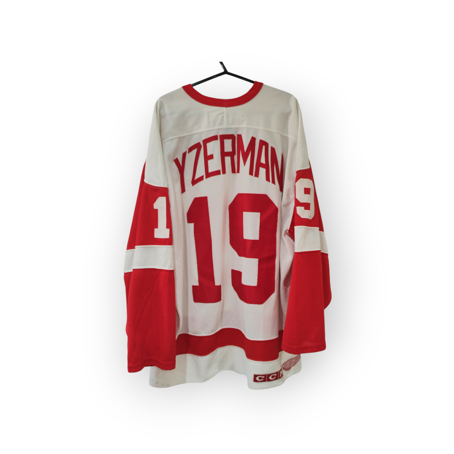 CCM Detroit Red Wings NHL Jersey, #19 Yzerman, White, Size XL