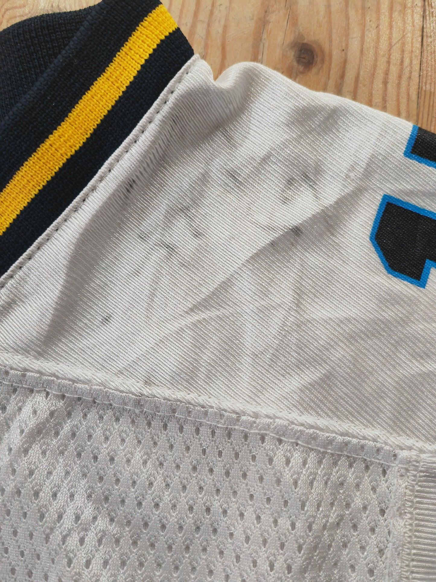 Youth Reebok Carolina Panthers NFL Super Bowl Jersey, #17 Delhomme, Auto,Size YM