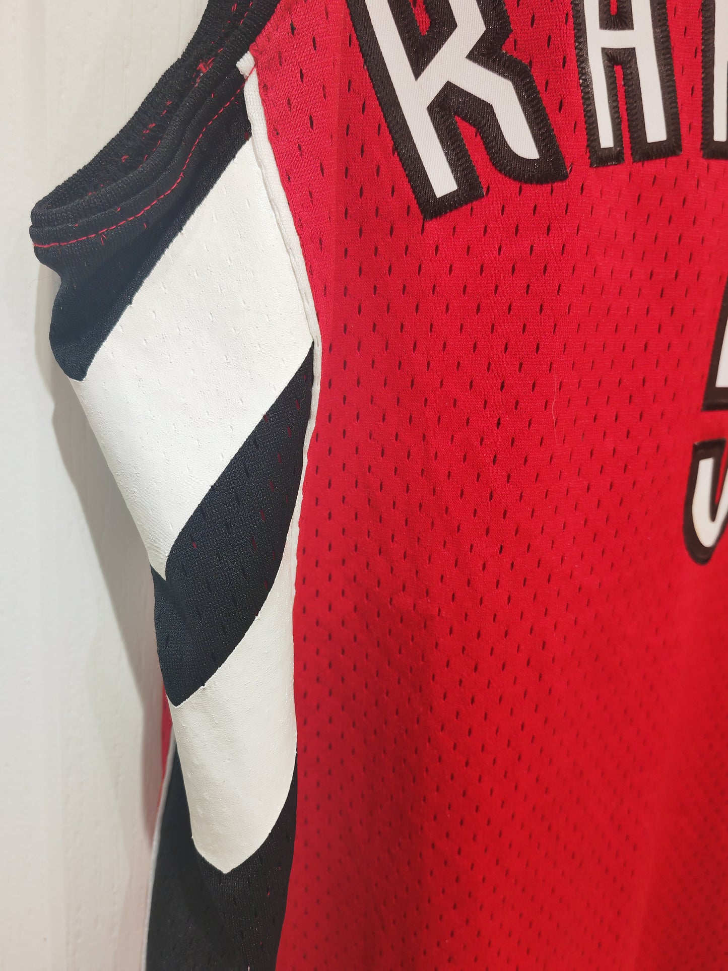 Reebok Toronto Raptors NBA Jersey, #5 Rose, Red, Size Medium +2 Length