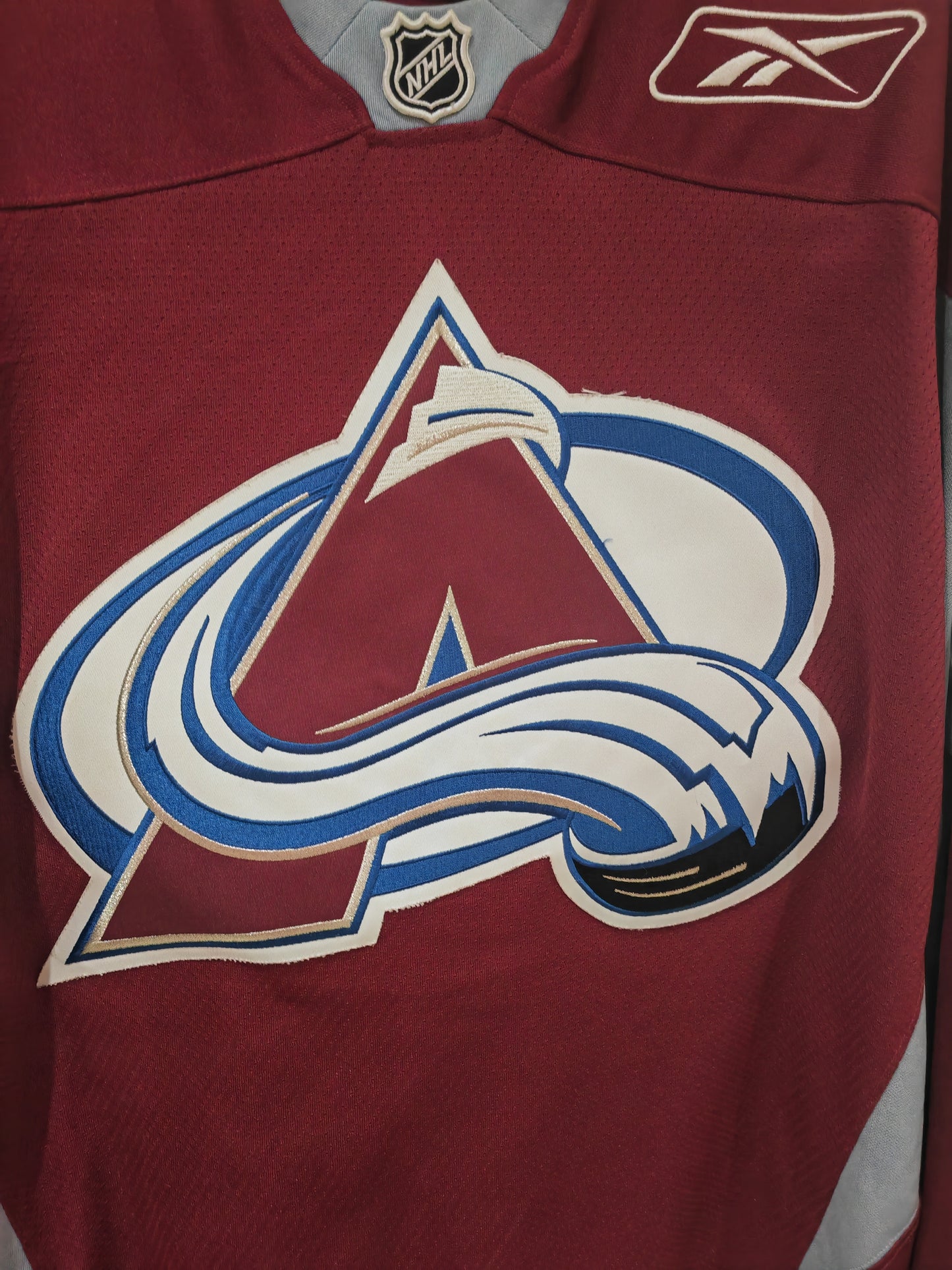 Reebok Colorado Avalanche Warm Up/Training Jersey, Burgundy, Size XL