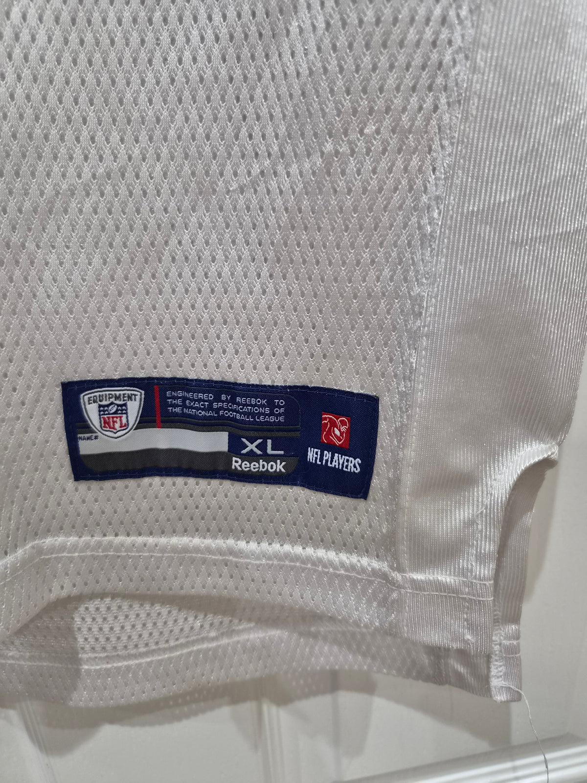 Youth Reebok Tennessee Titans NFL Jersey, #28 Johnson, White, Size YXL