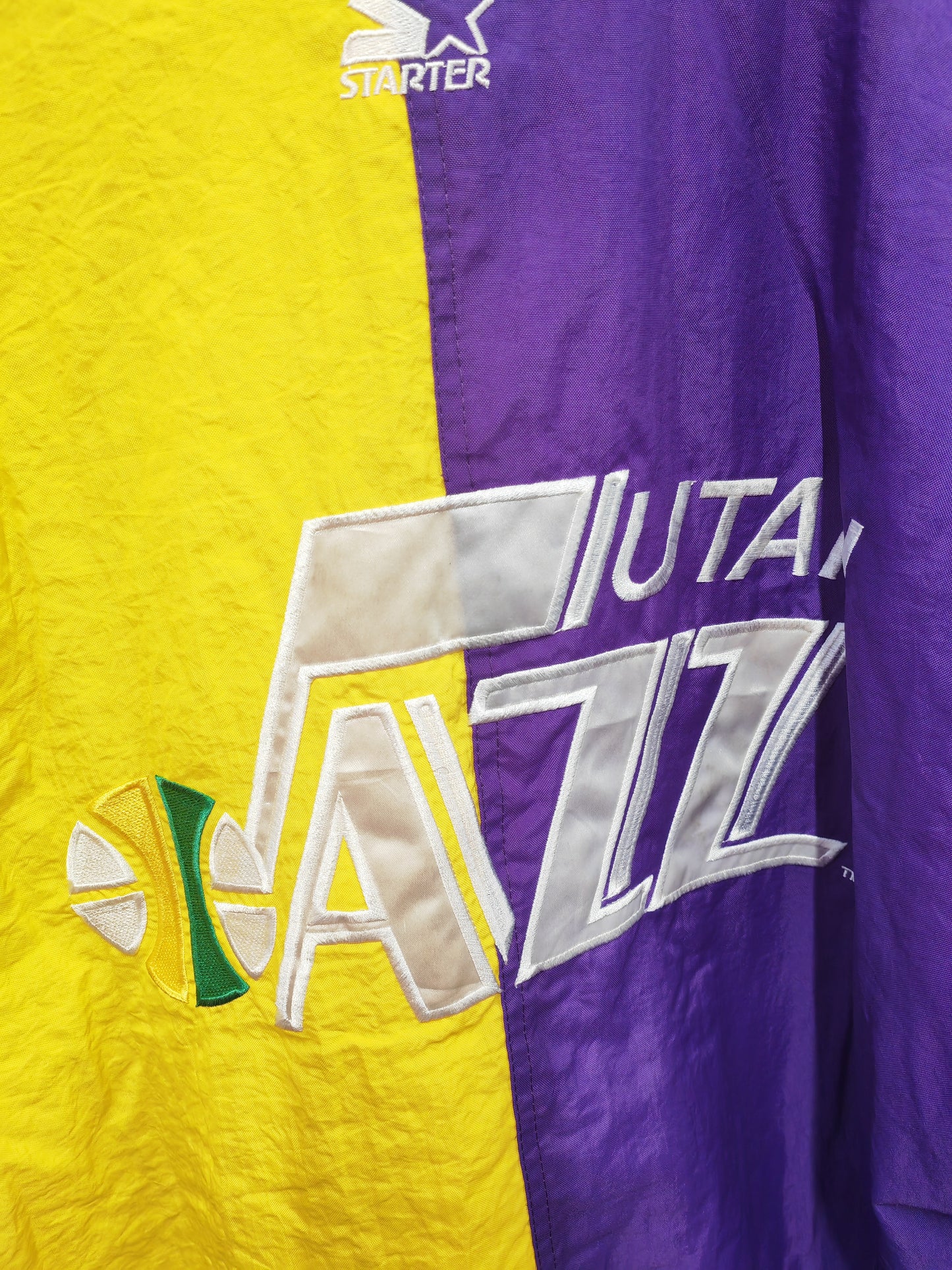 Starter Vintage Utah Jazz NBA Full Zip Jacket, Purple/Yellow, Size Medium