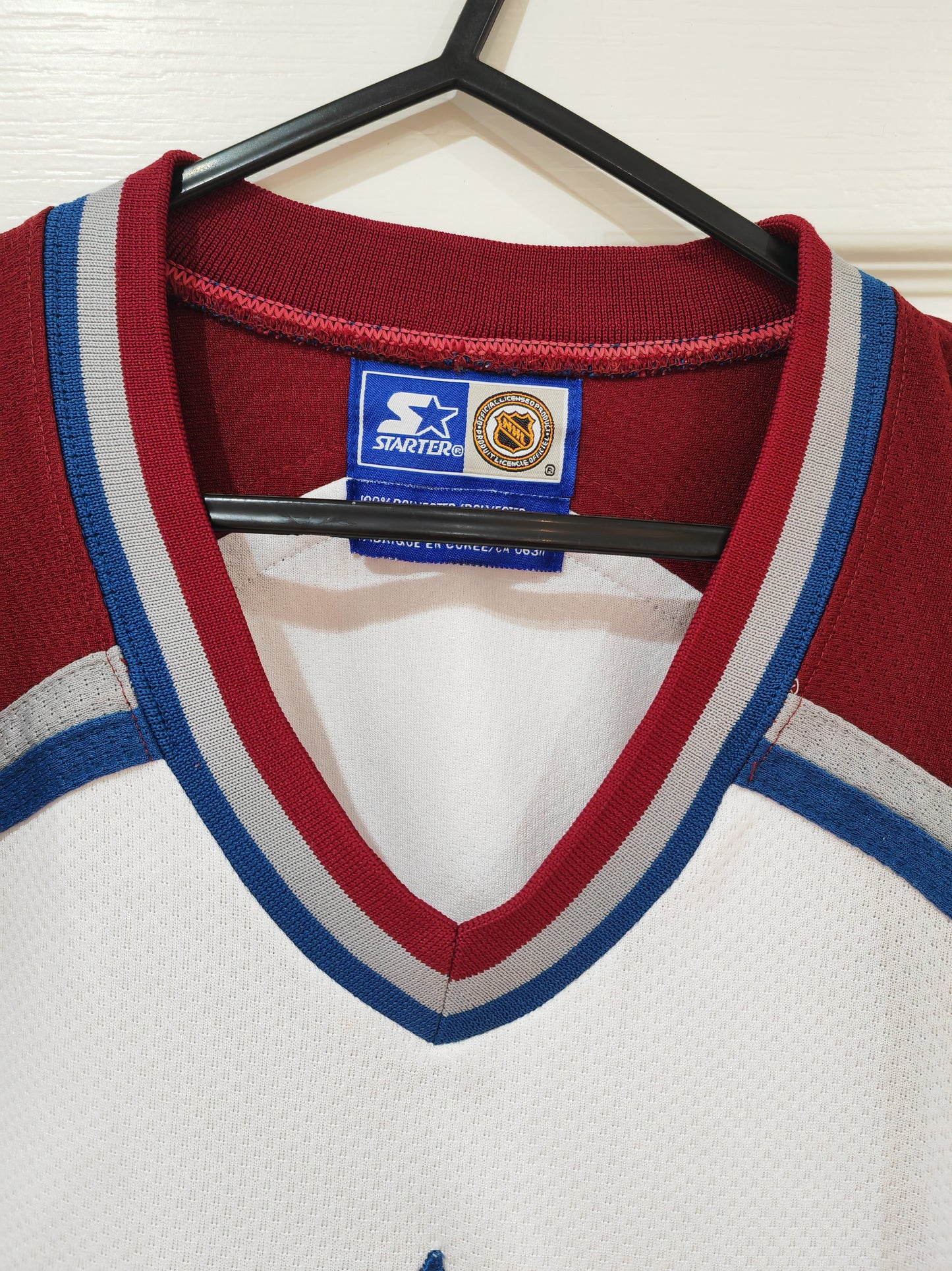 Starter Colorado Avalanche NHL Hockey Jersey, White, Size Medium