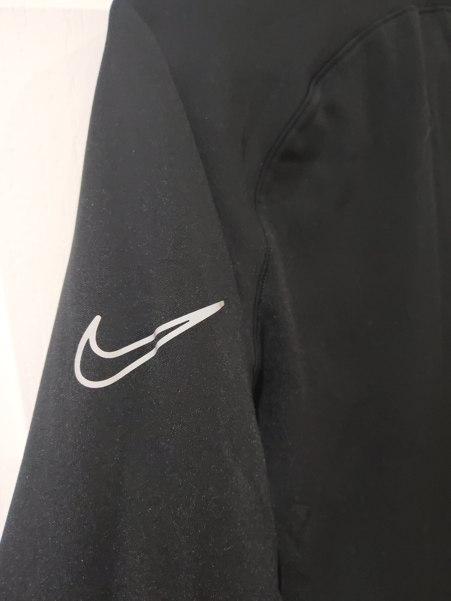 Youth Nike 1/4 Zip, Long Sleeve Sports Training Sweatshirt, Black, Size Youth Large