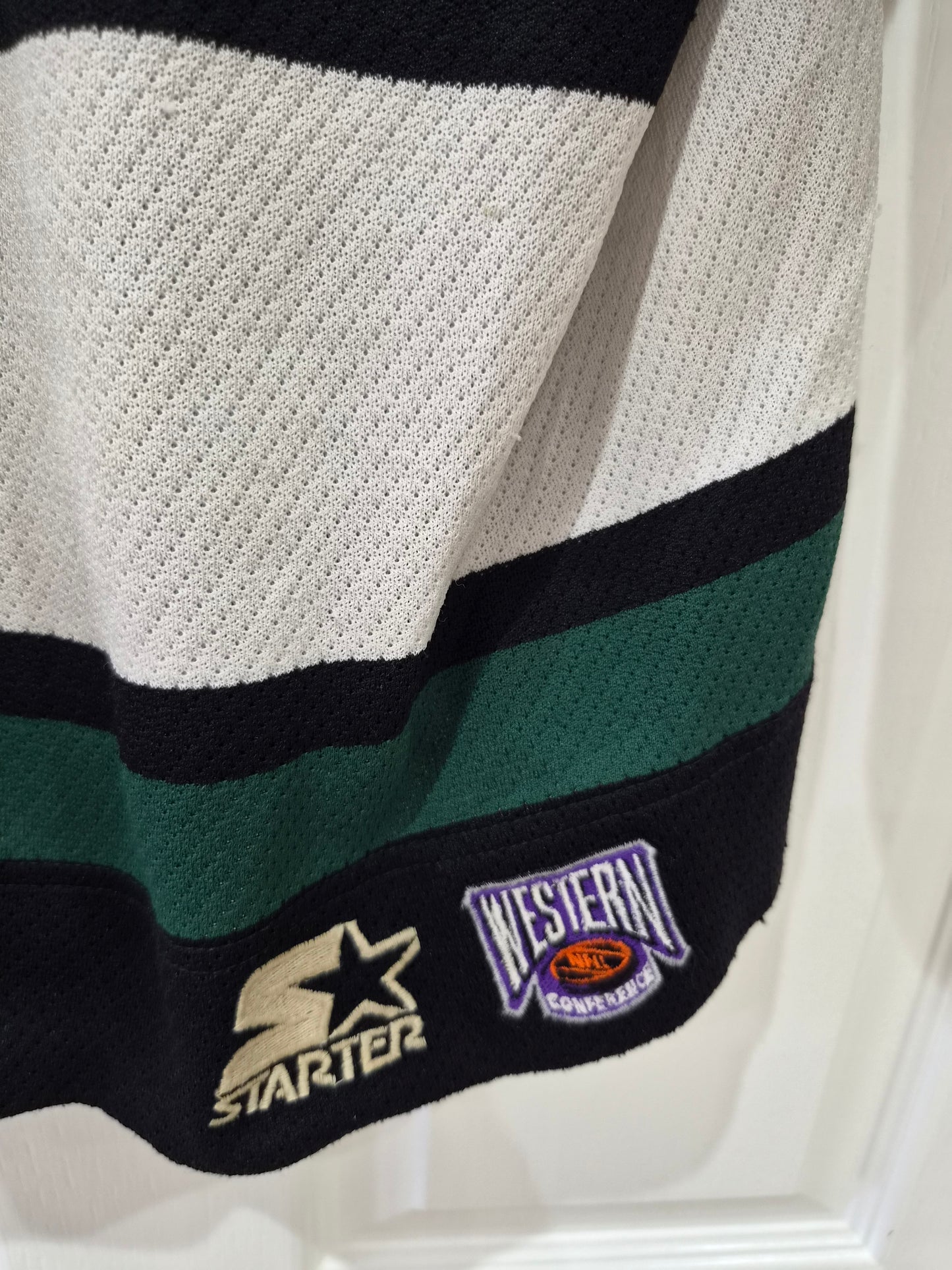 Youth Starter Dallas Stars NHL Jersey, Black, Size YL/XL