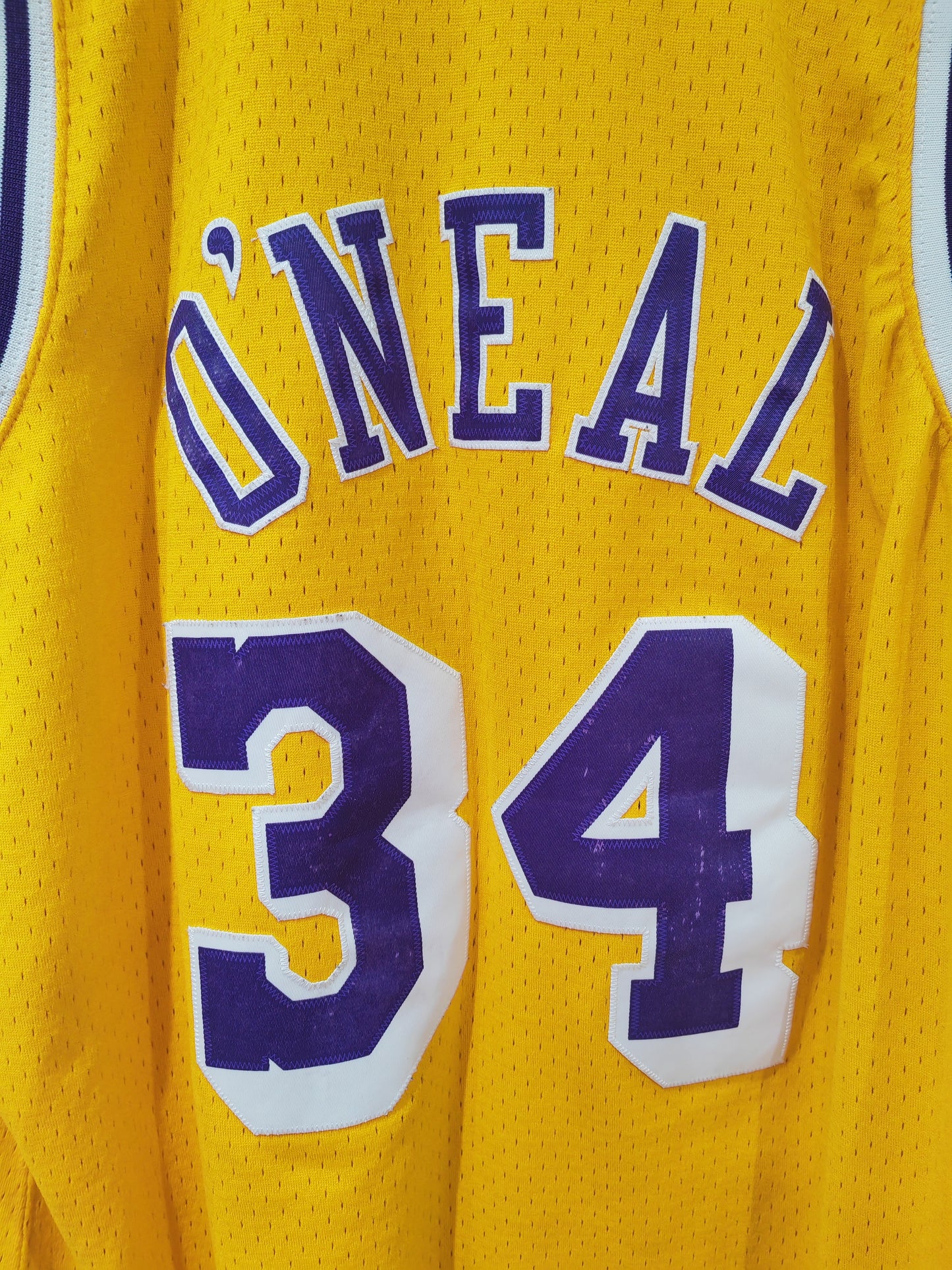 Mitchell & Ness Los Angeles Lakers 1996-97 Jersey, #34 O'Neal, Yellow, Size Large