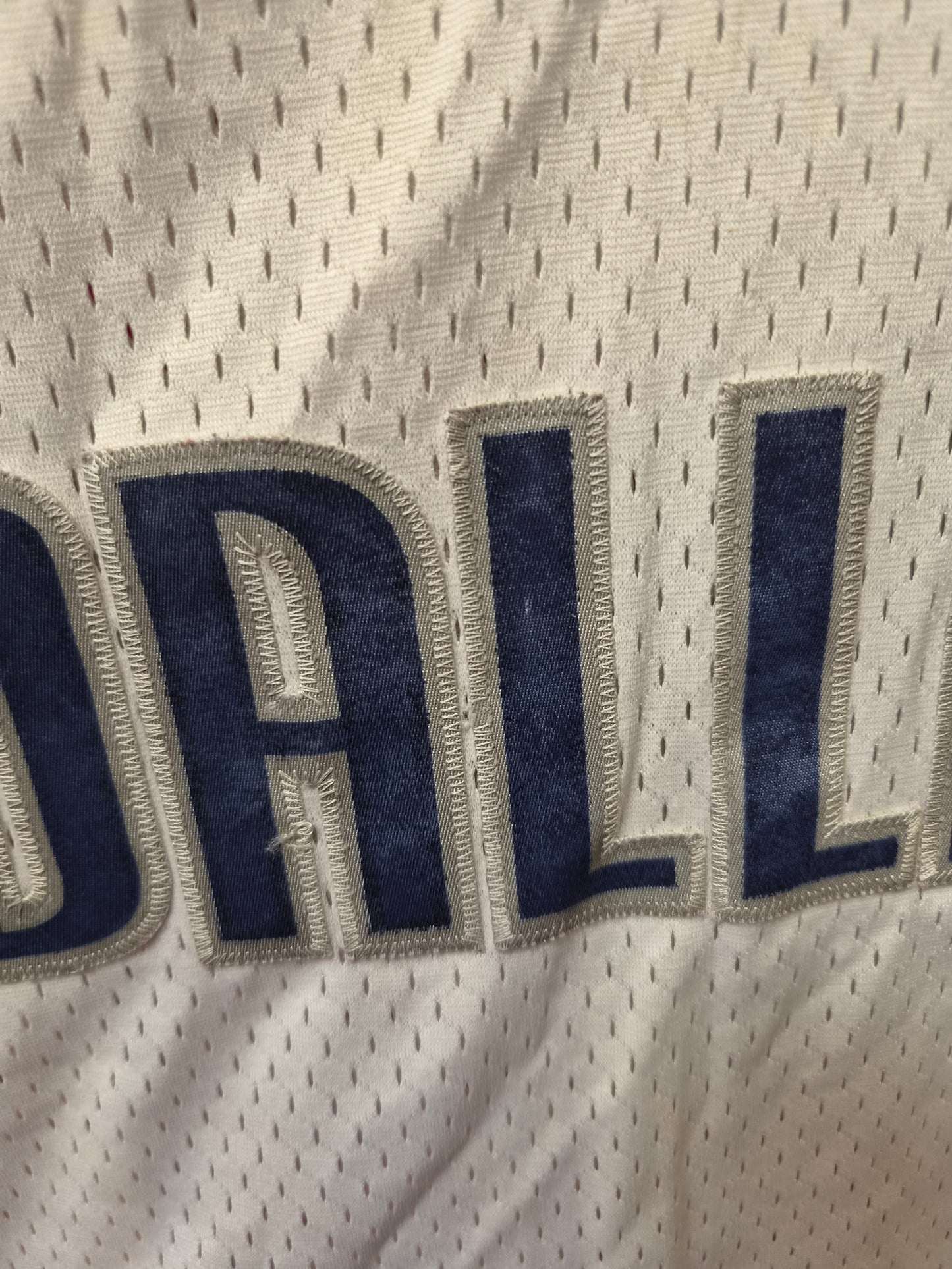 Adidas Dallas Mavericks NBA Jersey, #5 Howard, White, Size XXL +2 Length