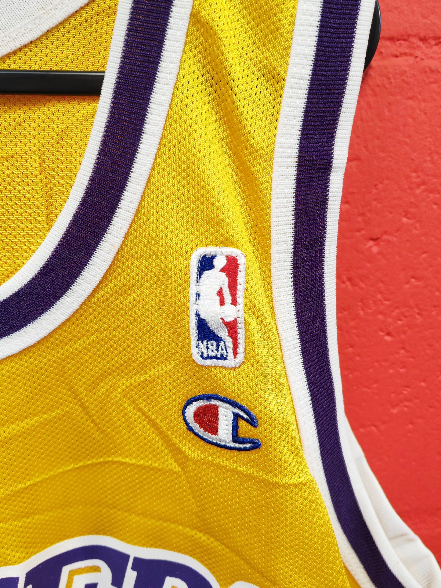 Champion Los Angeles Lakers NBA Jersey, #32 Johnson, Yellow, Size 44 M/L