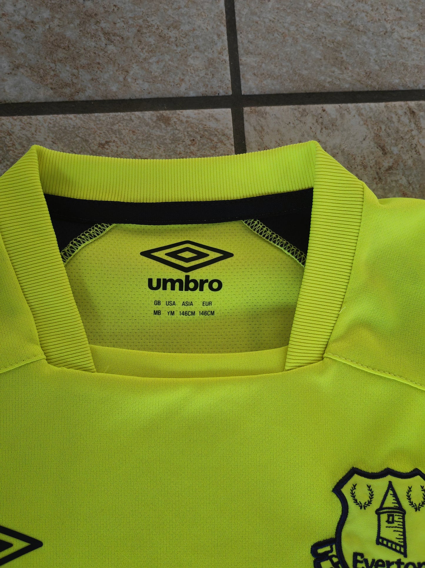Youth Umbro Everton Football Training Shirt, Fluorescent Yellow, Size YM
