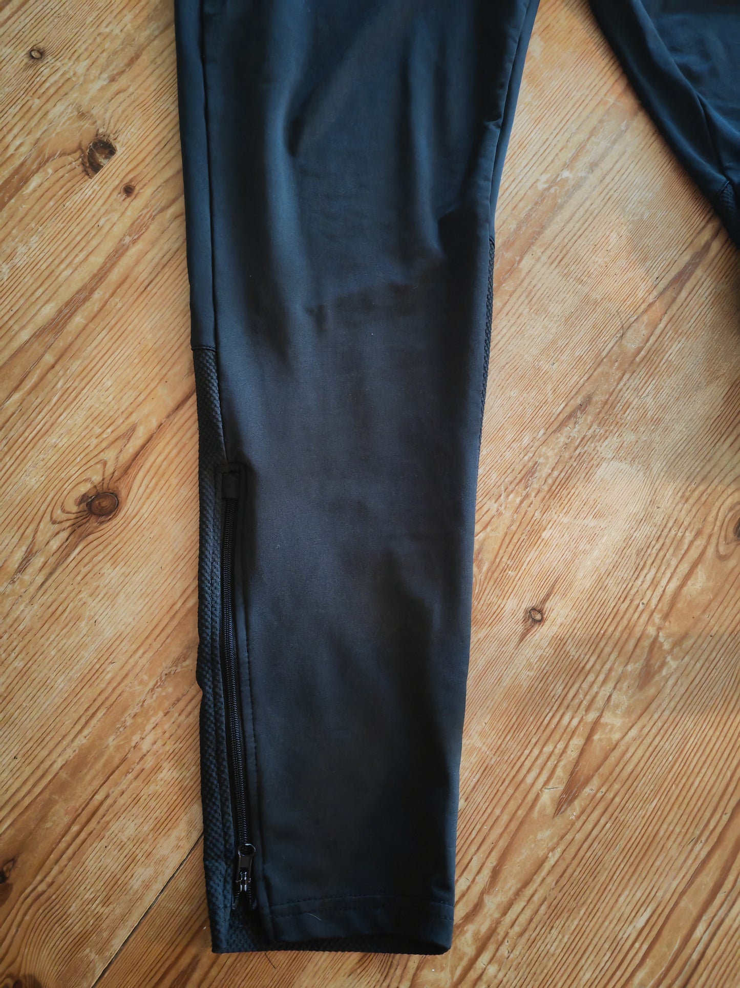 Hummel Everton FC Track/Training Bottoms, Black, Size Large