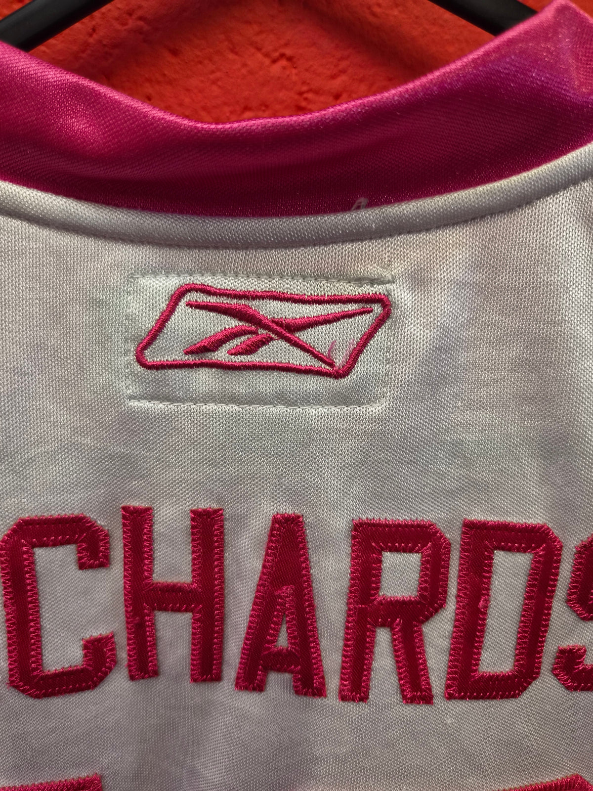 Women's Reebok Philadelphia Flyers NHL Jersey, #18 Richards, White/Pink, Size Small
