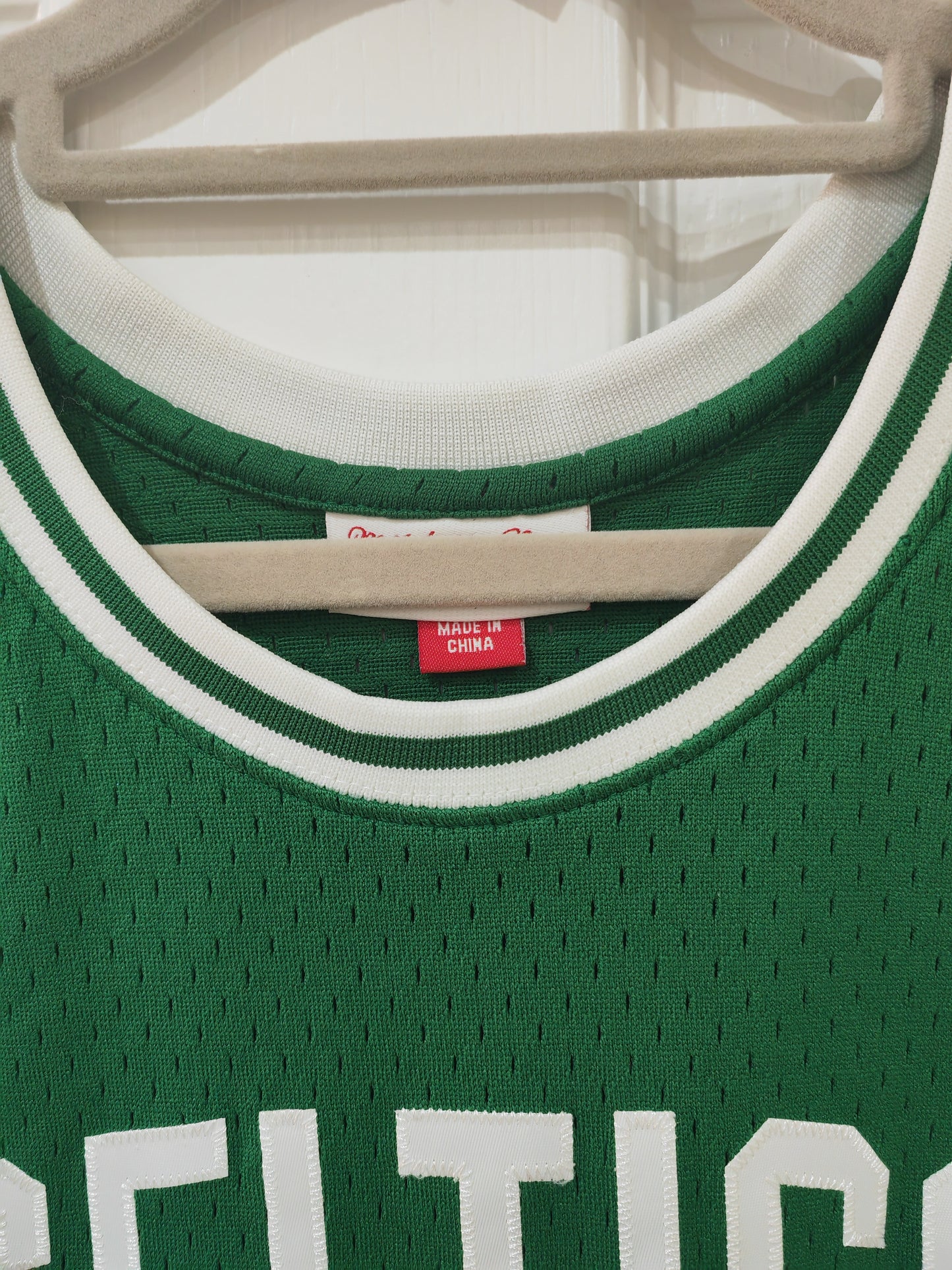 Mitchell & Ness Boston Celtics 1985-86 NBA Jersey, #33 Bird, Green, Size Small