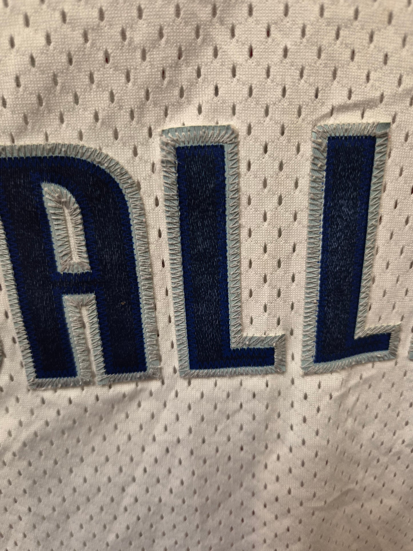 Nike Dallas Mavericks NBA Jersey, #4 Finley, White, Size XXL +2 Length
