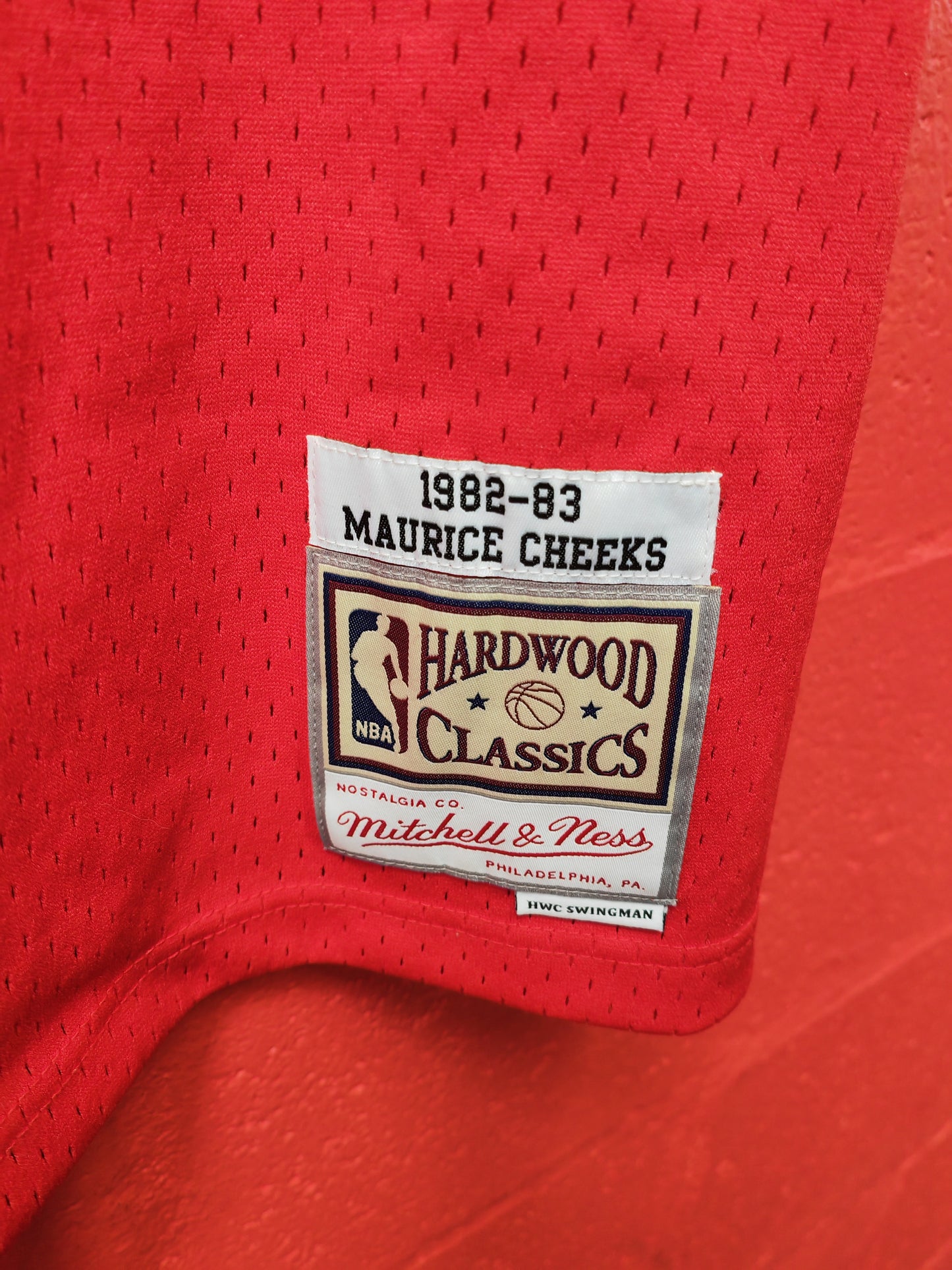 Mitchell & Ness Philadelphia 76ers 1982-83 Jersey, #10 Cheeks, Red, Size Medium