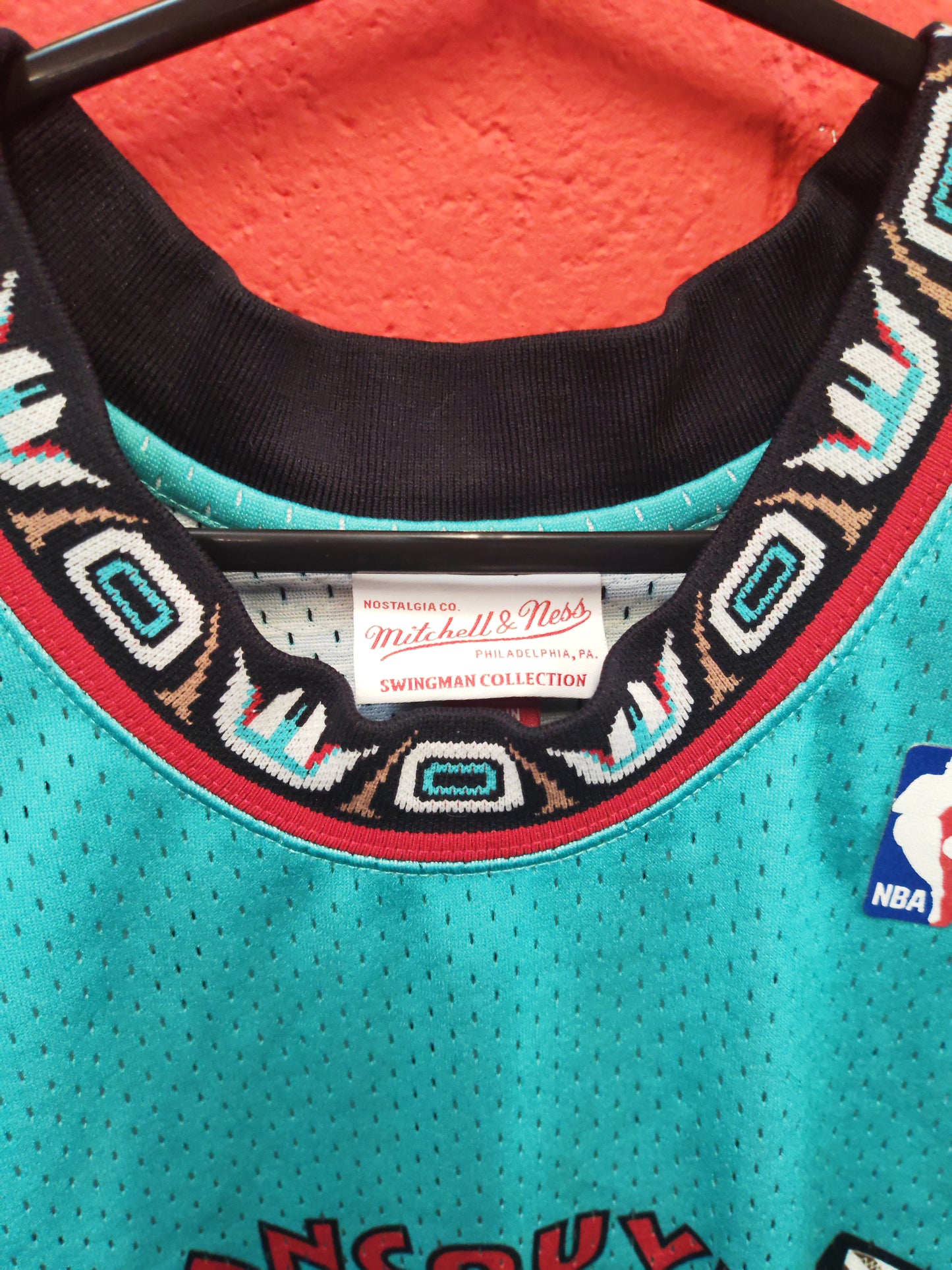 Mitchell & Ness Vancouver Grizzlies 1998/99 NBA Jersey, #10 Bibby, Size Large