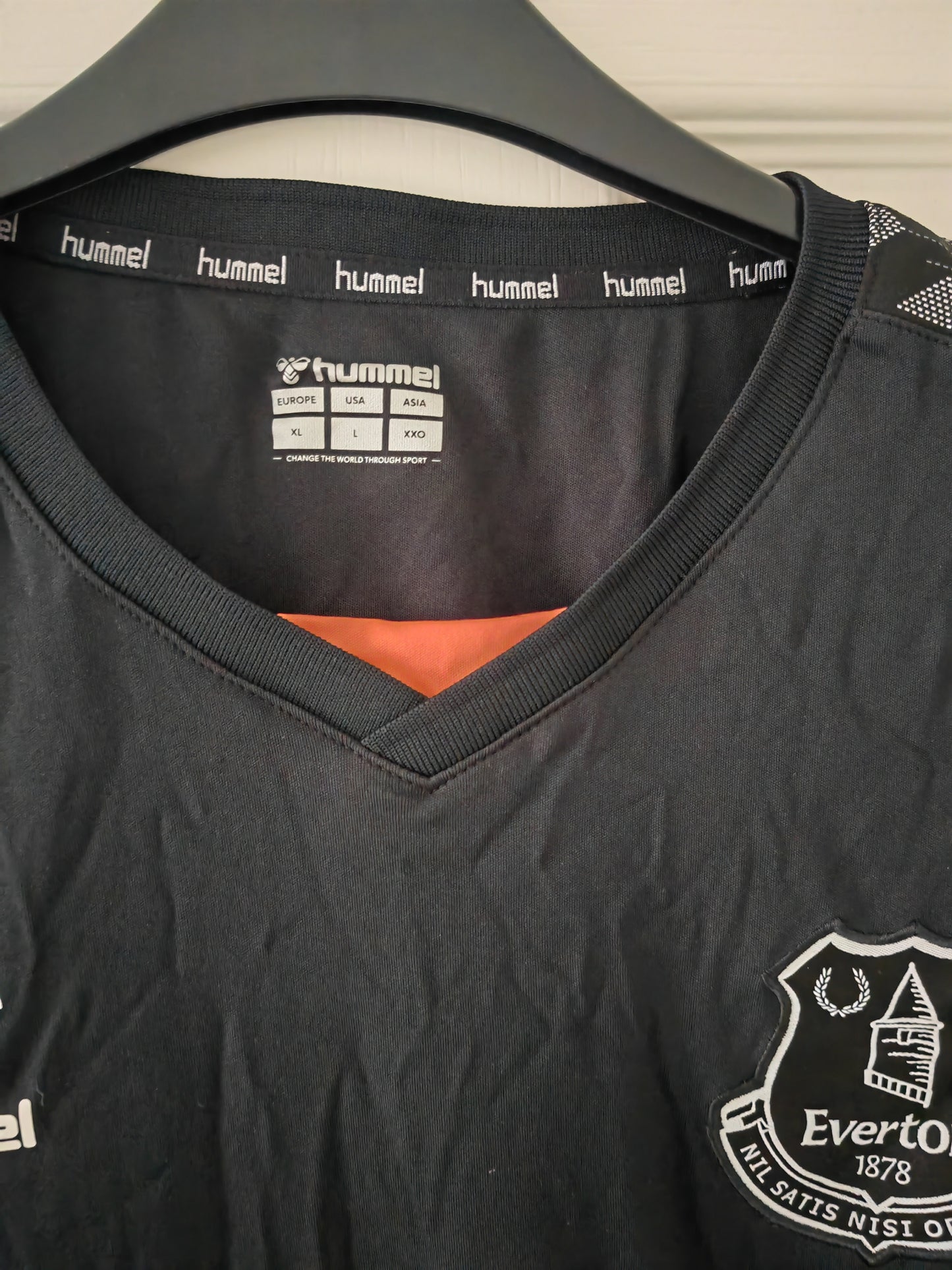 Hummel Everton FC Shirt Sleeve Training Shirt, Black, Size XL