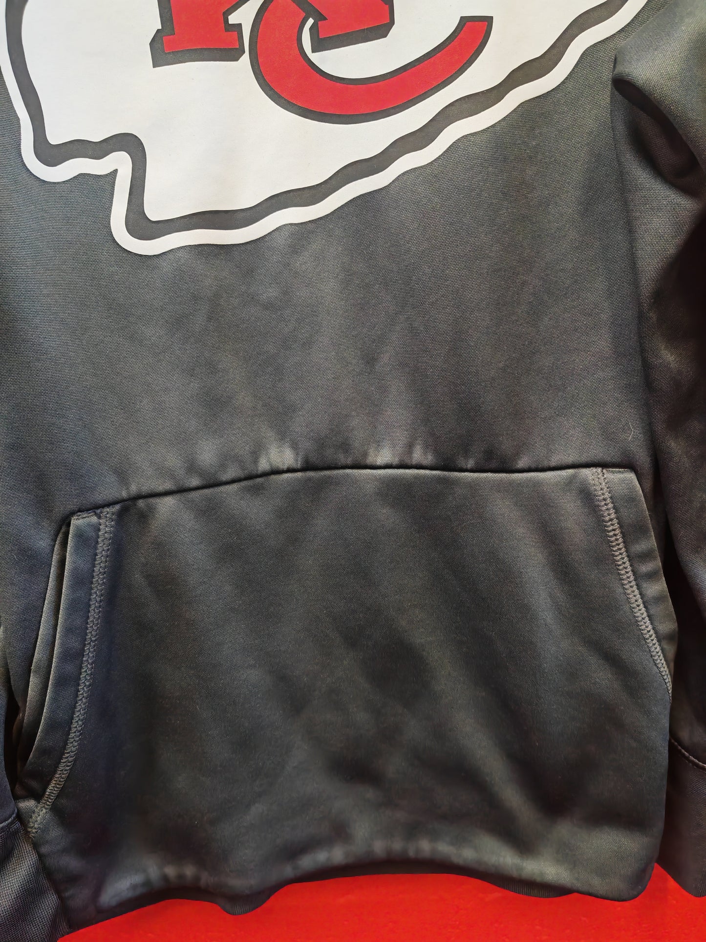 Nike Kansas City Chiefs NFL Crucial Catch Pullover Hoodie, Grey, Size Large