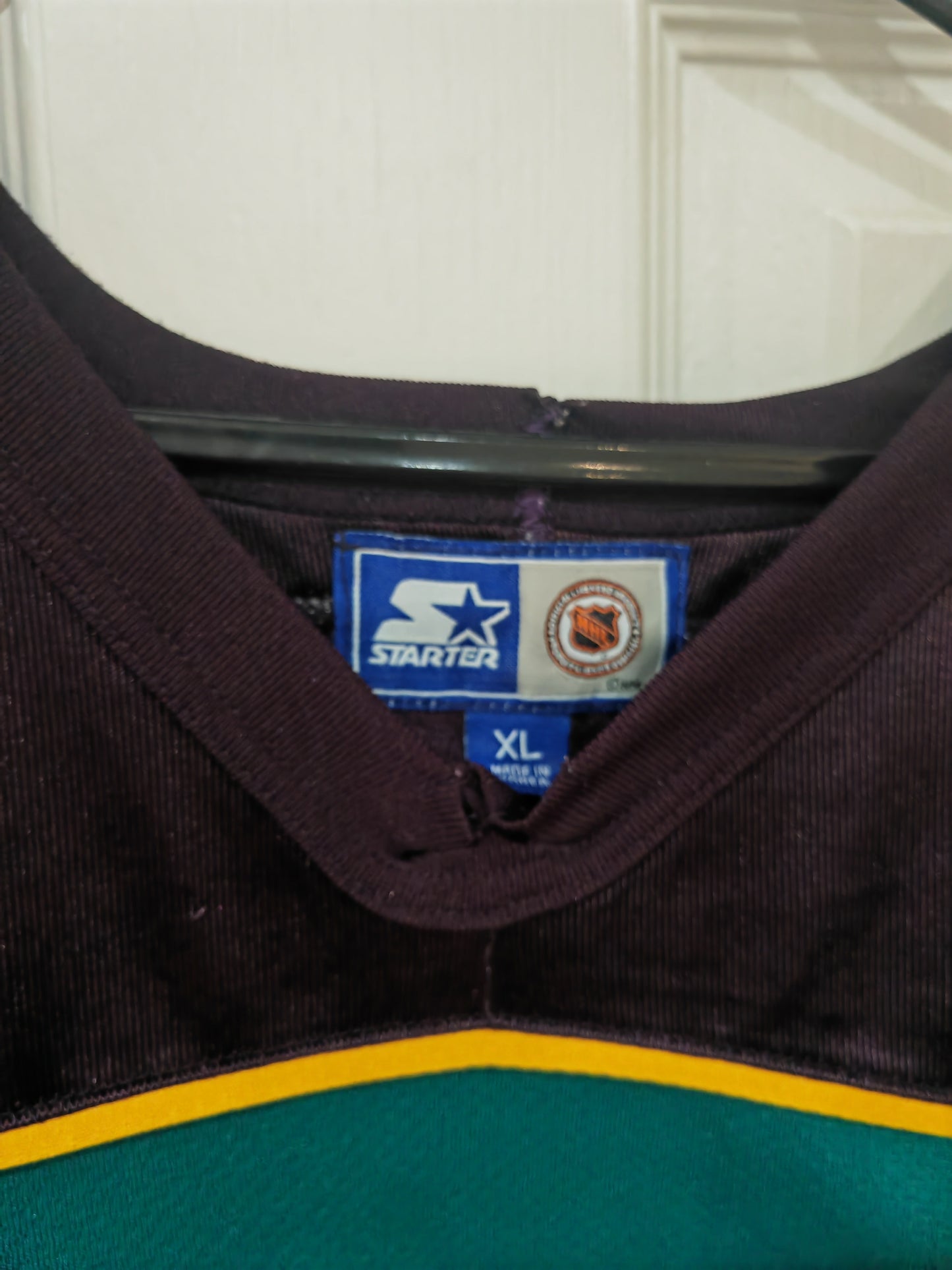 Starter Mighty Ducks Of Anaheim NHL Hockey Jersey, Green, Size XL