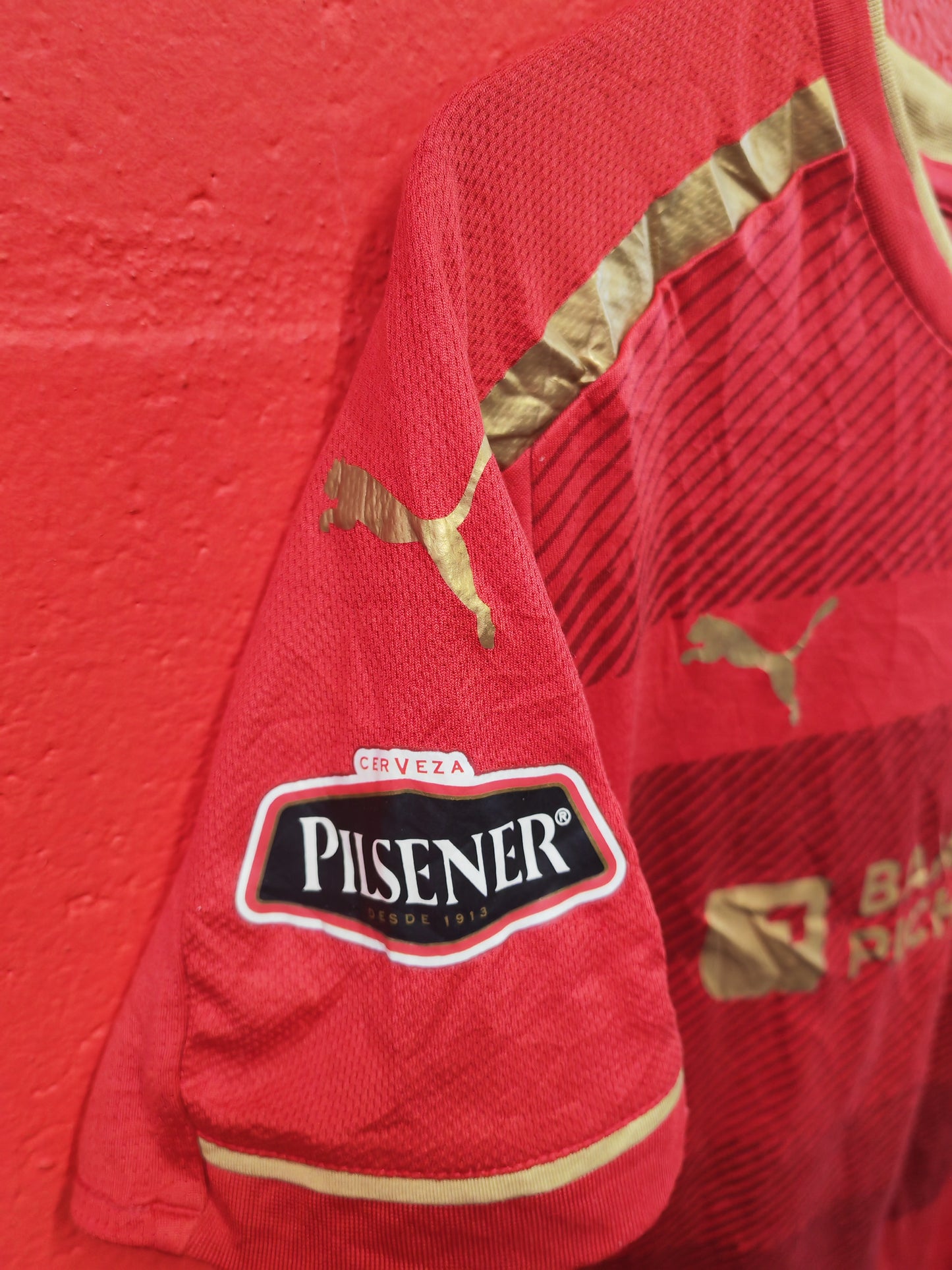 Puma LDU Quito 2019 Away Jersey, Red, Size Small