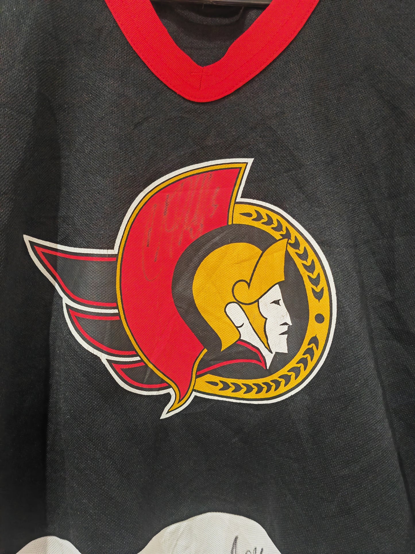 Youth CCM Ottawa Senators NHL Signed Hockey Jersey, Black, Size YS/M