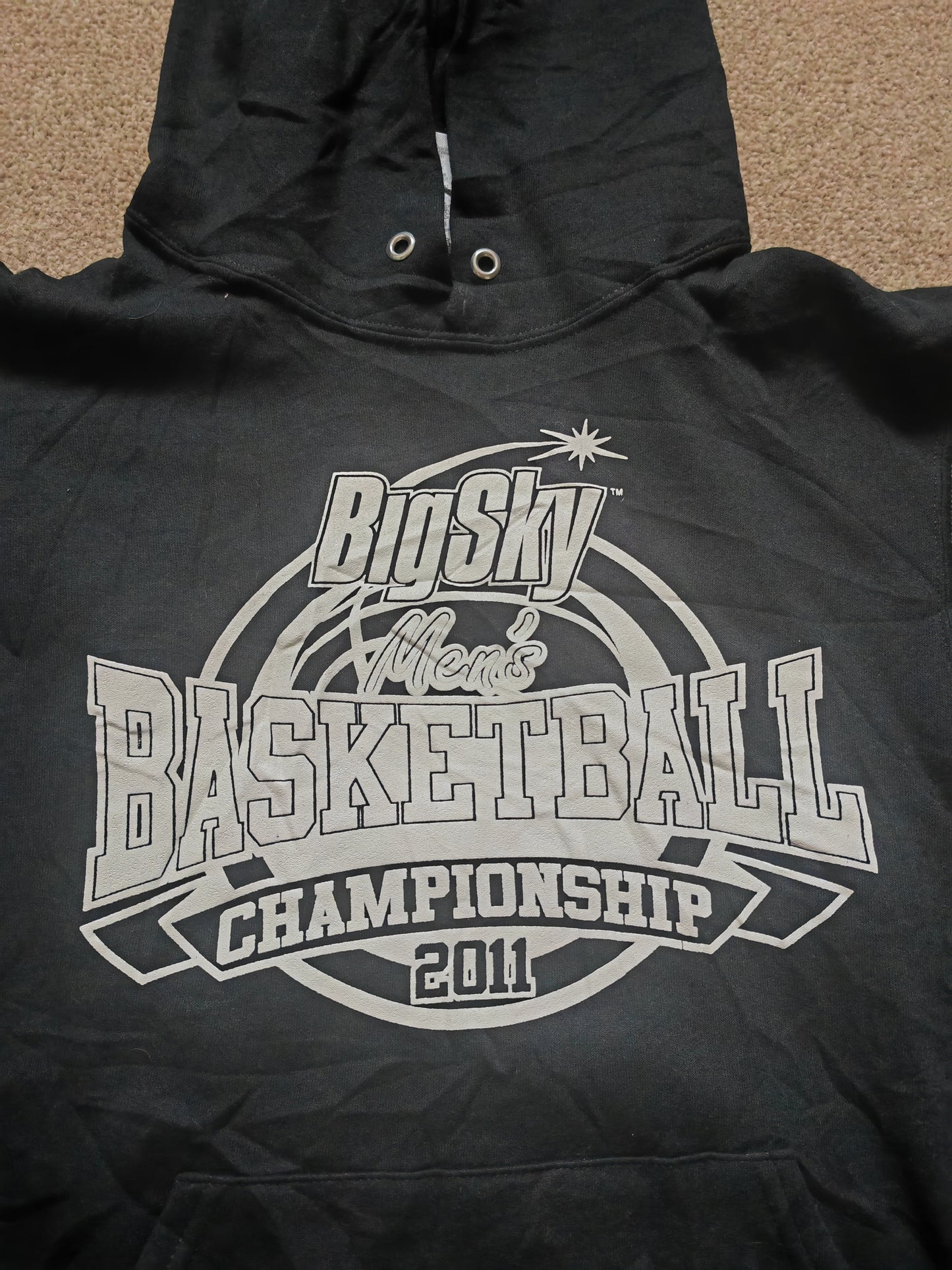 Jerzees Big Sky Mens Basketball Championships 2011 Pullover Hoodie, Black, Small