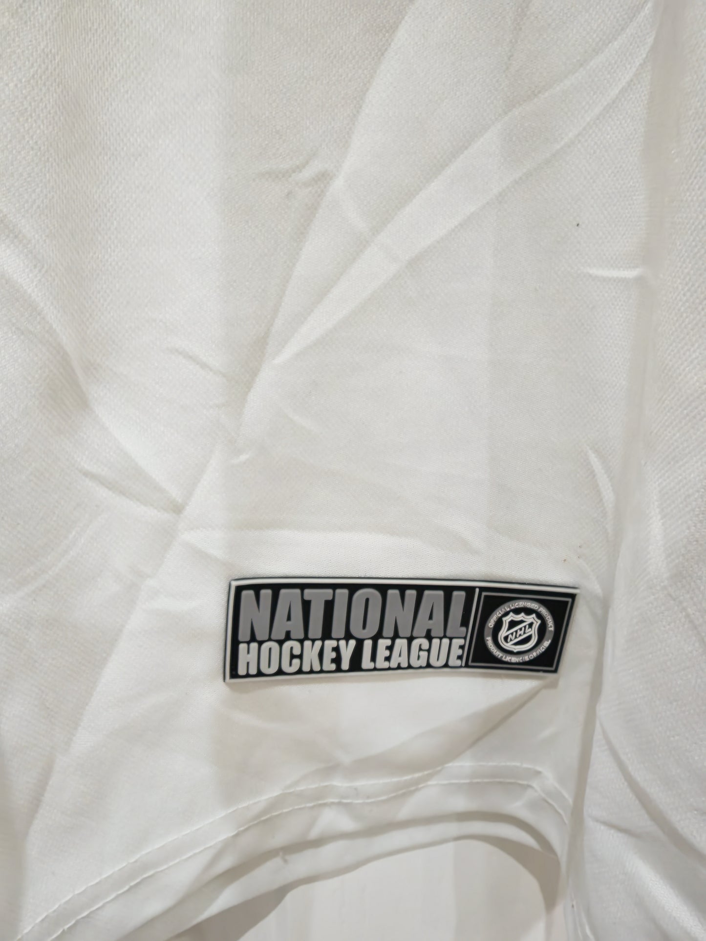 NHL Toronto Maple Leafs Long Sleeve T Shirt, White, Size XL (Small Fit)