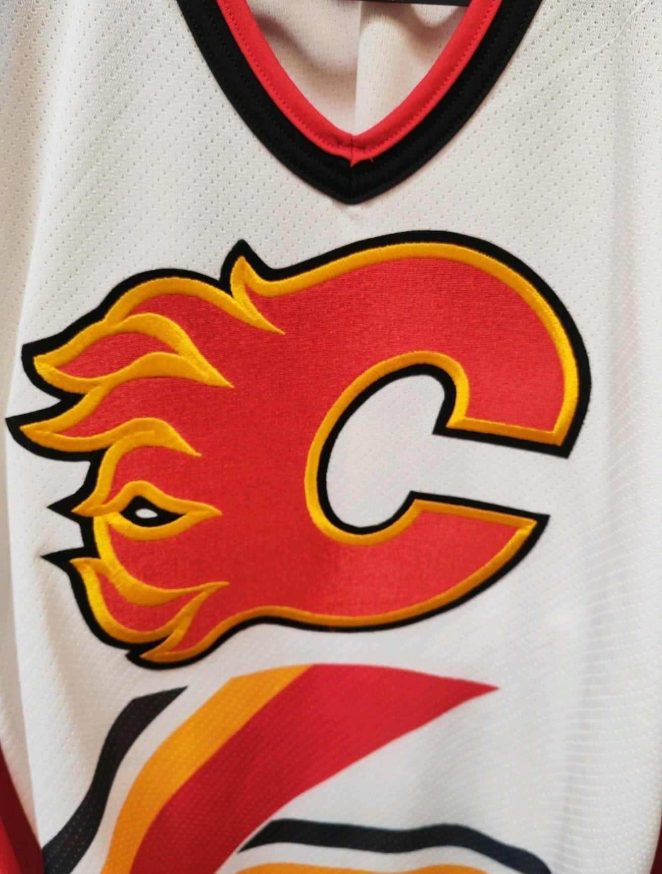 CCM Calgary Flames NHL Hockey Jersey, White/Red, Size Small