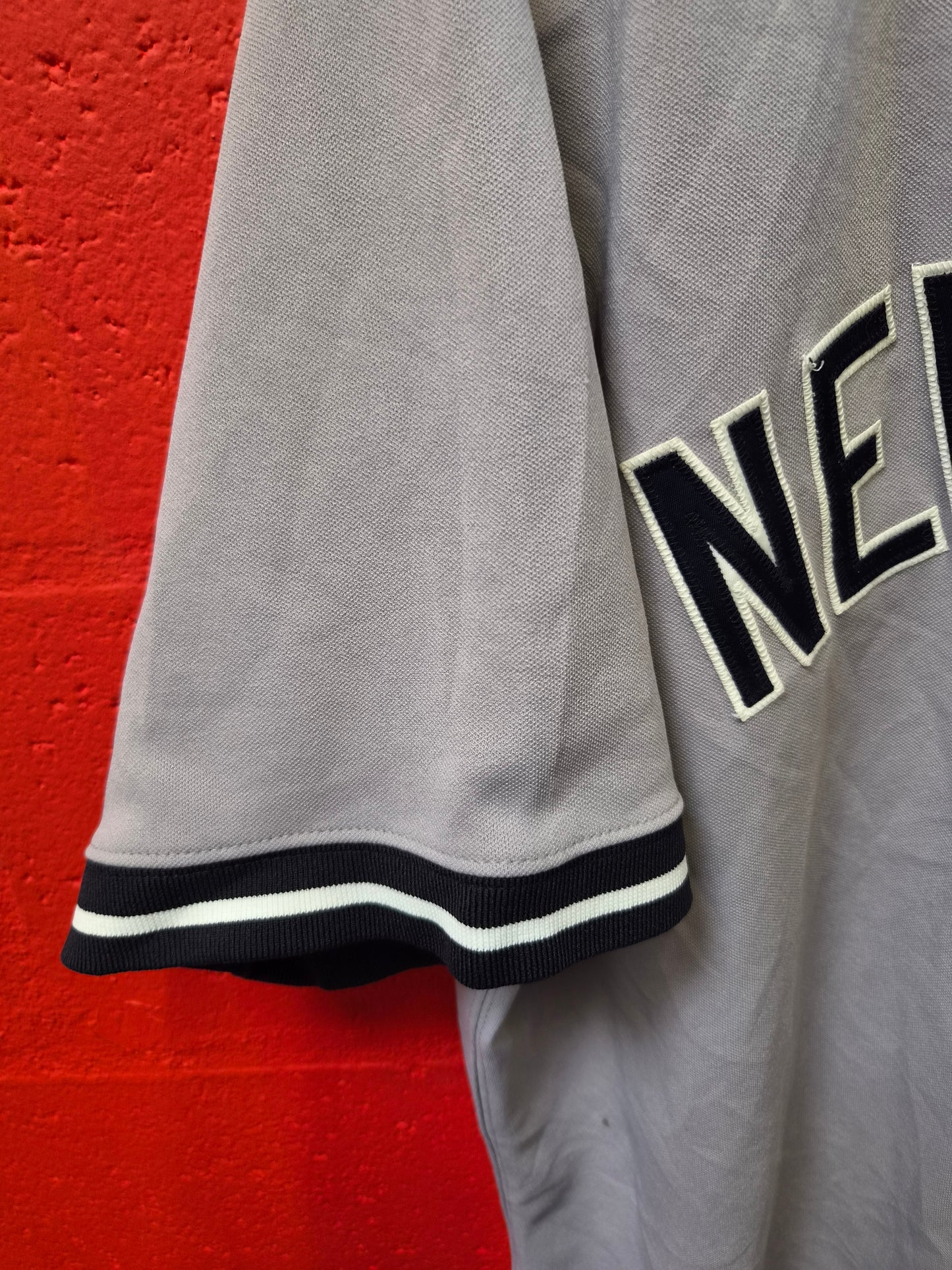 Majestic New York Yankees MLB Jersey, Grey, Size 48 L/XL