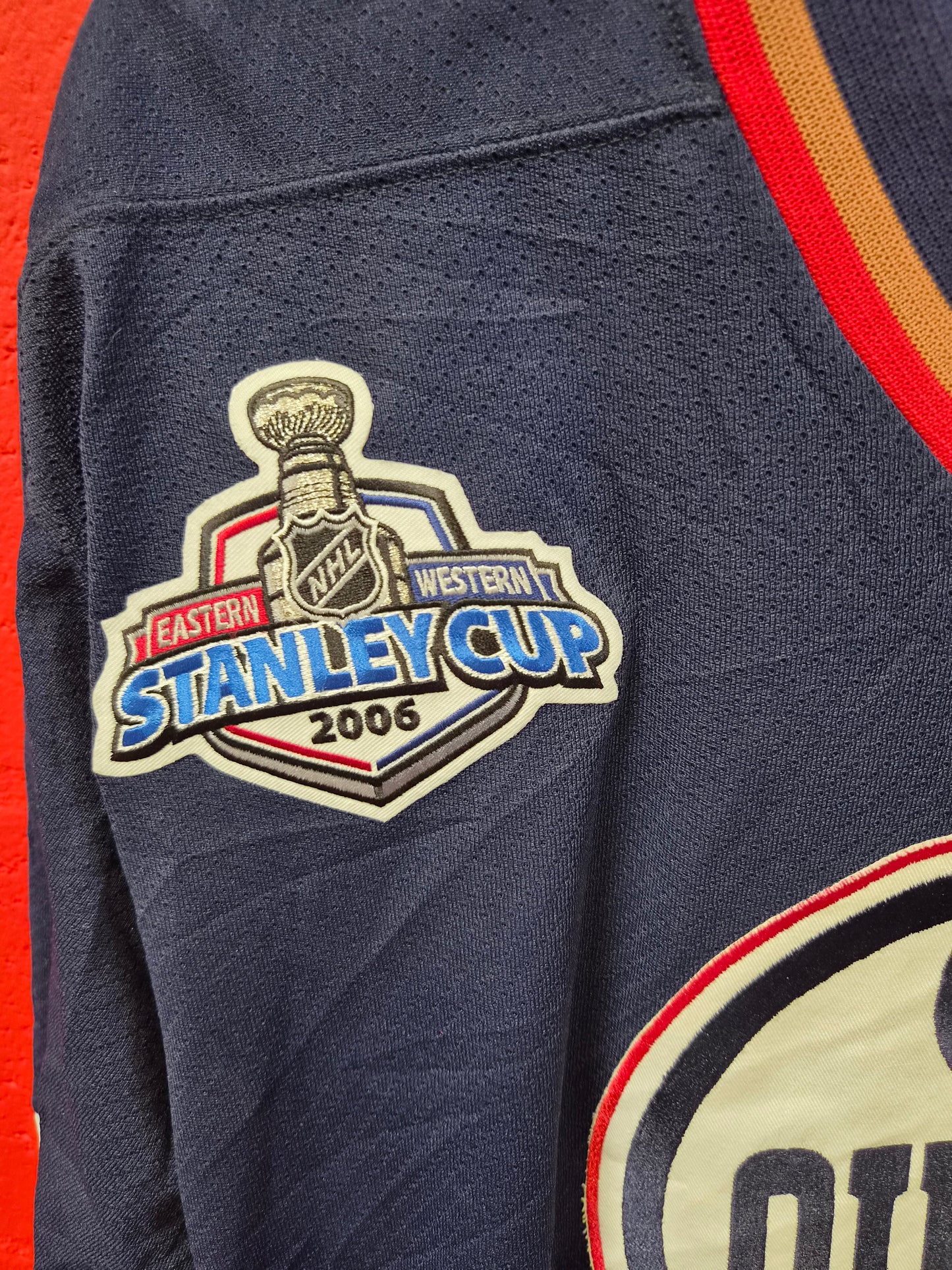 CCM Edmonton Oilers NHL Jersey W/ 2006 Stanley Cup Finals Patch, Size Large